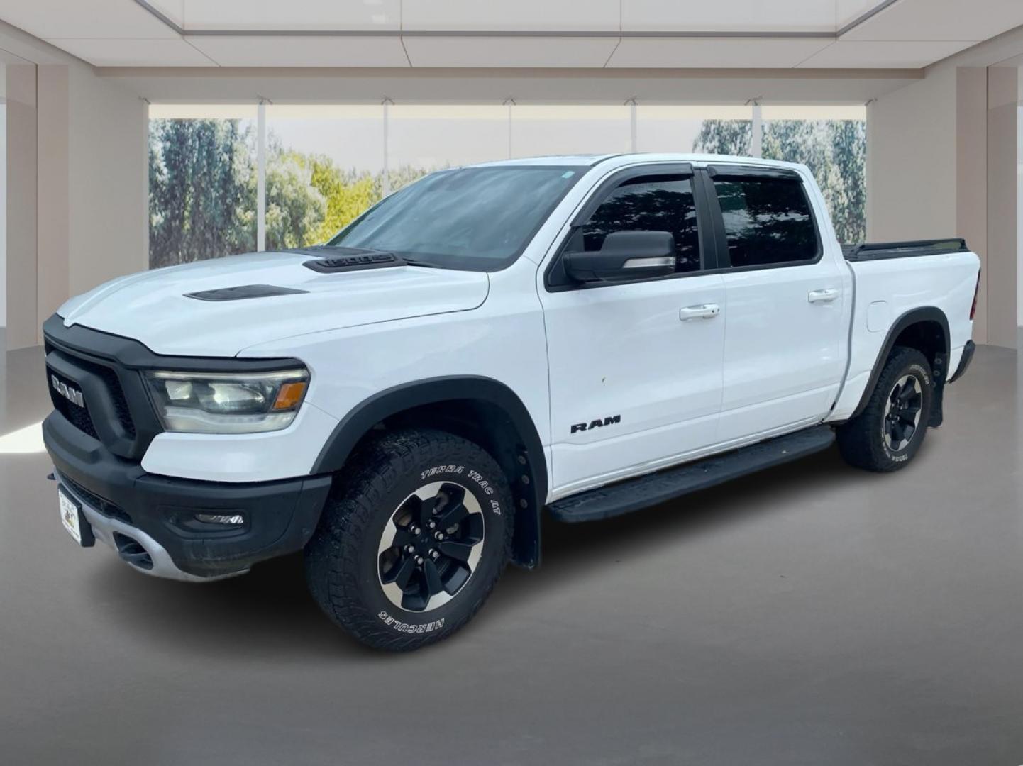 2022 WHITE RAM 1500 REBEL (1C6SRFLT1NN) with an 5.7L engine, Automatic transmission, located at 908 SE 14th Street, Des Moines, IA, 50317, (515) 281-0330, 41.580303, -93.597046- Photo#7