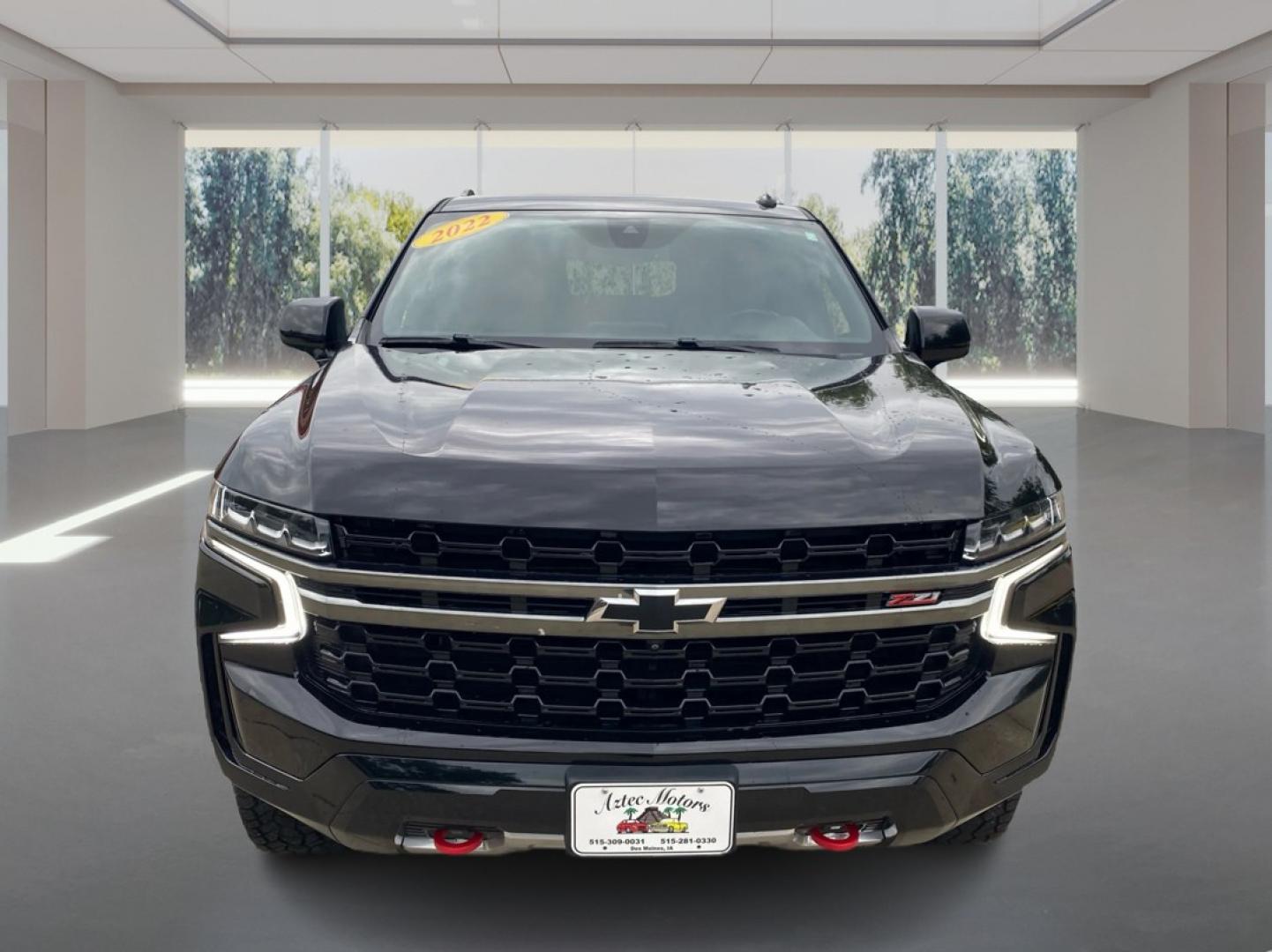 2022 BLACK CHEVROLET TAHOE 1500 Z71 (1GNSKPKD1NR) with an 5.3L engine, Automatic transmission, located at 908 SE 14th Street, Des Moines, IA, 50317, (515) 281-0330, 41.580303, -93.597046- Photo#6