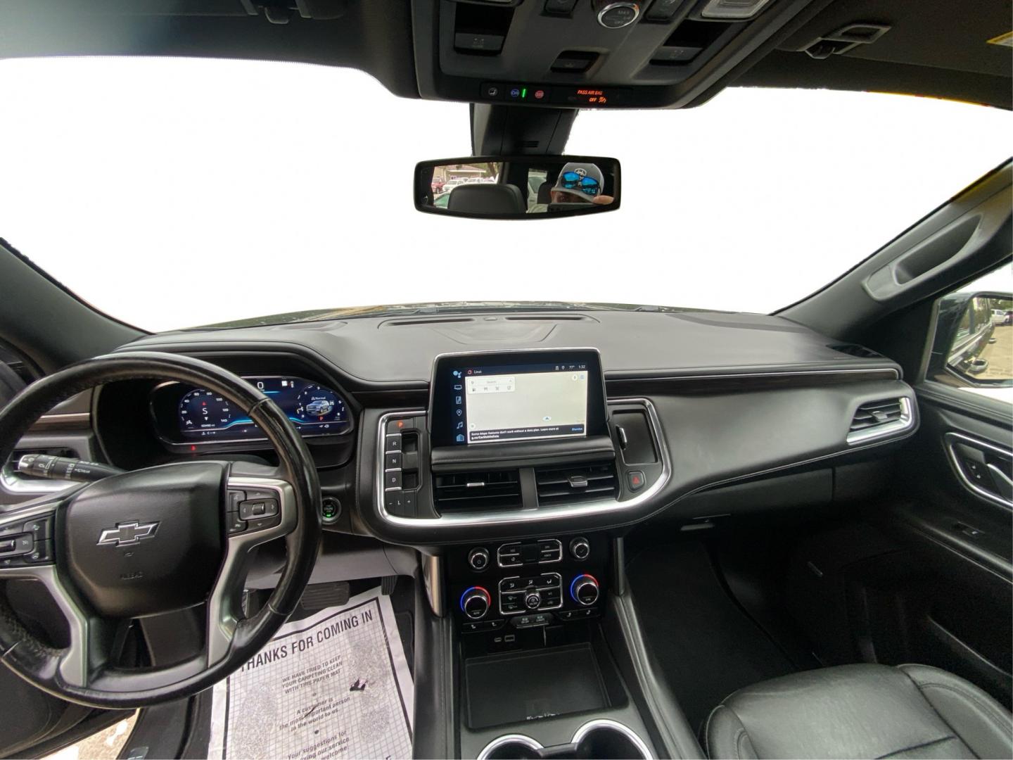 2022 BLACK CHEVROLET TAHOE 1500 Z71 (1GNSKPKD1NR) with an 5.3L engine, Automatic transmission, located at 908 SE 14th Street, Des Moines, IA, 50317, (515) 281-0330, 41.580303, -93.597046- Photo#22