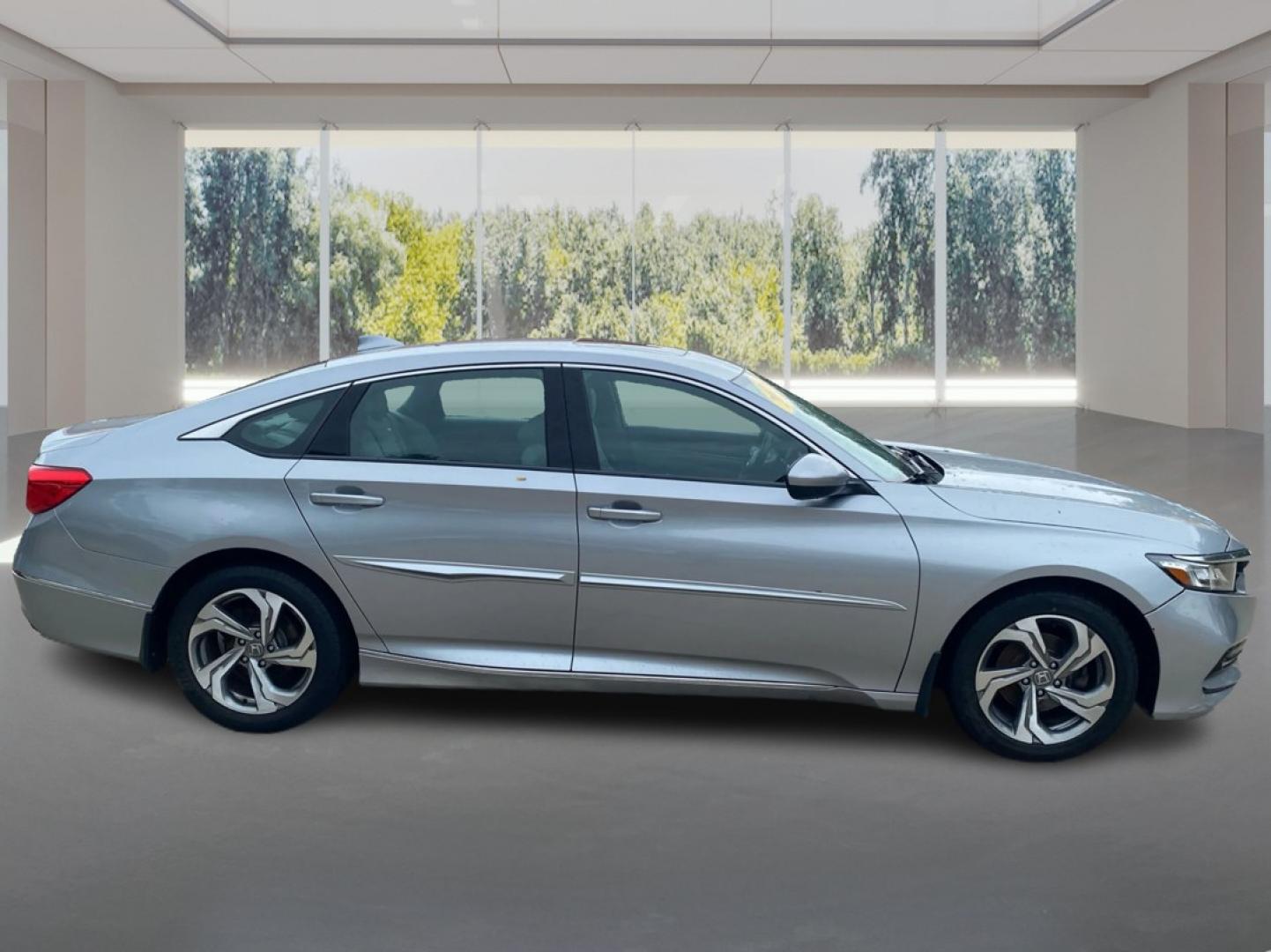 2018 SILVER HONDA ACCORD EX (1HGCV1F47JA) with an 1.5L engine, Continuously Variable transmission, located at 908 SE 14th Street, Des Moines, IA, 50317, (515) 281-0330, 41.580303, -93.597046- Photo#1