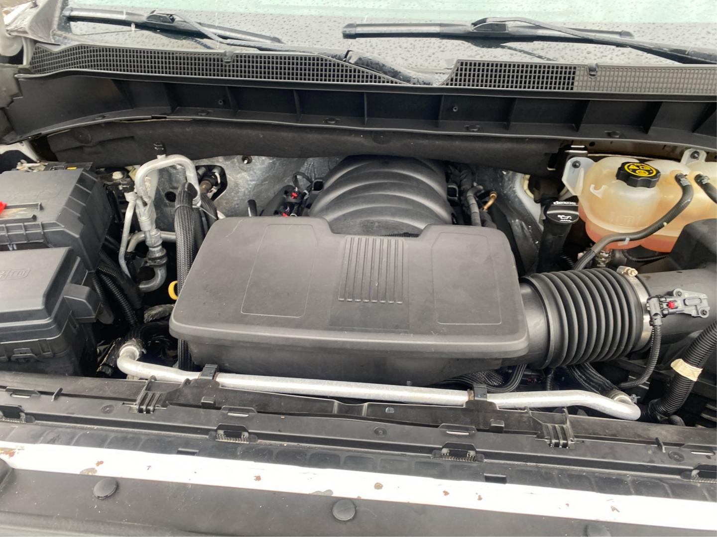 2020 WHITE CHEVROLET SILVERADO 1500 RST (3GCUYEED1LG) with an 5.3L engine, Automatic transmission, located at 908 SE 14th Street, Des Moines, IA, 50317, (515) 281-0330, 41.580303, -93.597046- Photo#10
