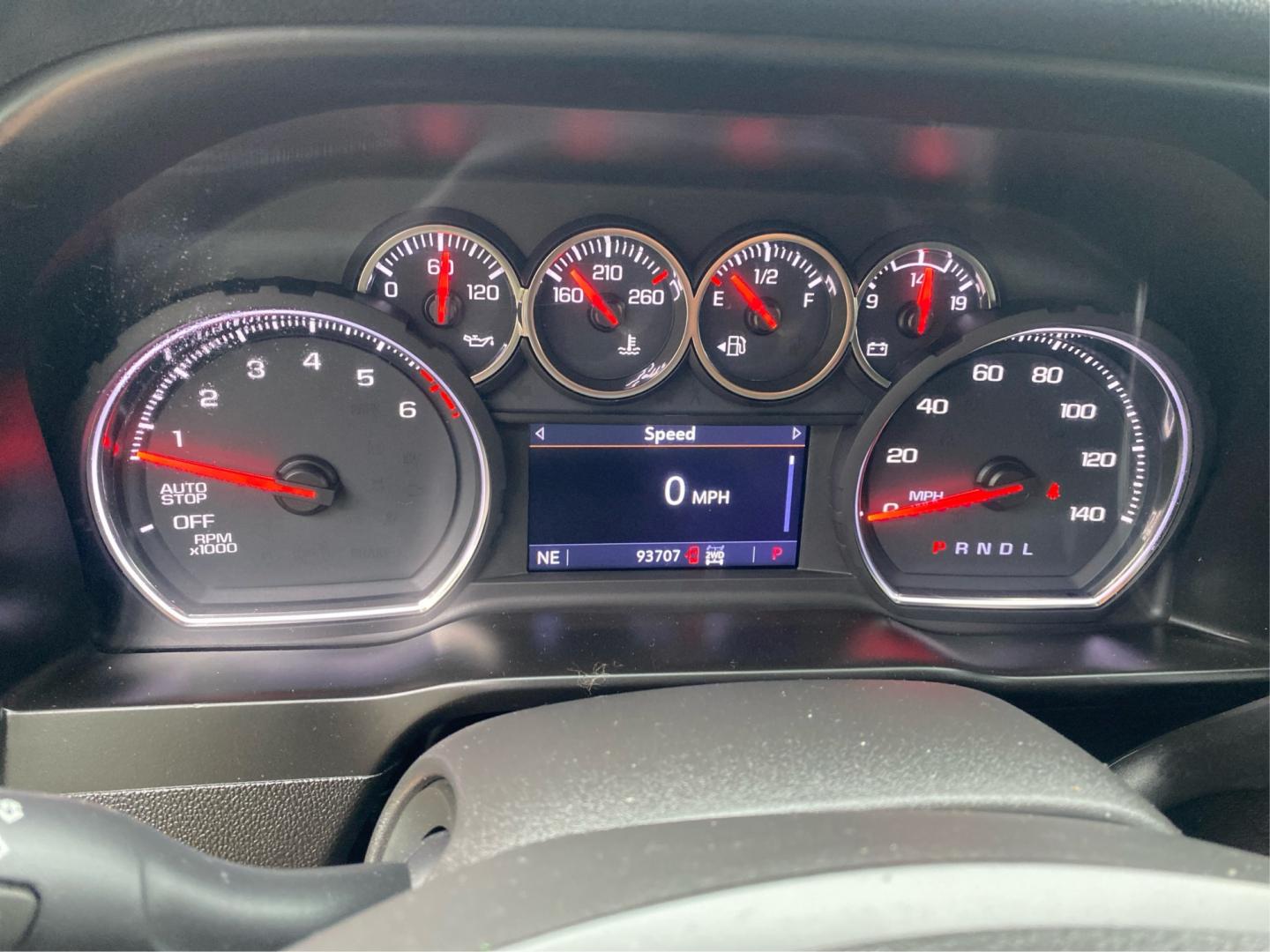 2020 WHITE CHEVROLET SILVERADO 1500 RST (3GCUYEED1LG) with an 5.3L engine, Automatic transmission, located at 908 SE 14th Street, Des Moines, IA, 50317, (515) 281-0330, 41.580303, -93.597046- Photo#14
