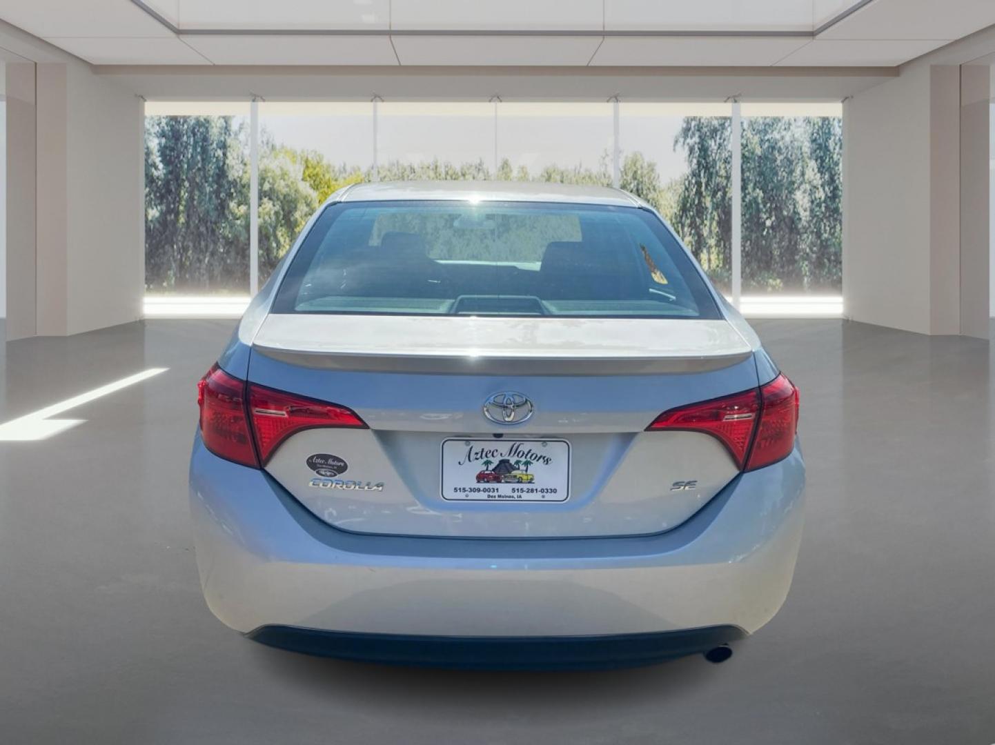 2019 SILVER TOYOTA COROLLA L (2T1BURHE7KC) with an 1.8L engine, Continuously Variable transmission, located at 908 SE 14th Street, Des Moines, IA, 50317, (515) 281-0330, 41.580303, -93.597046- Photo#3