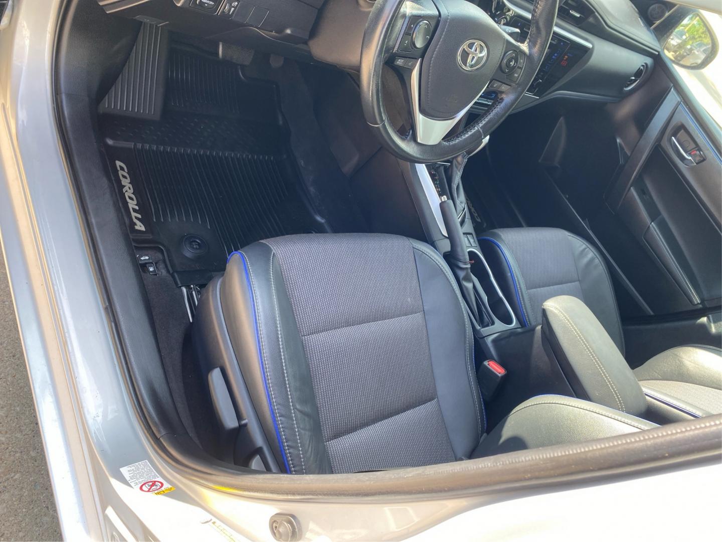 2019 SILVER TOYOTA COROLLA L (2T1BURHE7KC) with an 1.8L engine, Continuously Variable transmission, located at 908 SE 14th Street, Des Moines, IA, 50317, (515) 281-0330, 41.580303, -93.597046- Photo#18