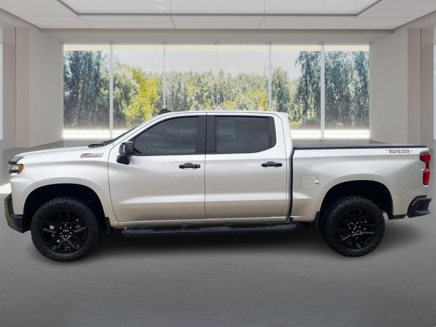 2022 SILVER CHEVROLET SILVERADO LTD 1 LT TRAIL BOSS (3GCPYFEL1NG) with an 6.2L engine, Automatic transmission, located at 908 SE 14th Street, Des Moines, IA, 50317, (515) 281-0330, 41.580303, -93.597046- Photo#5