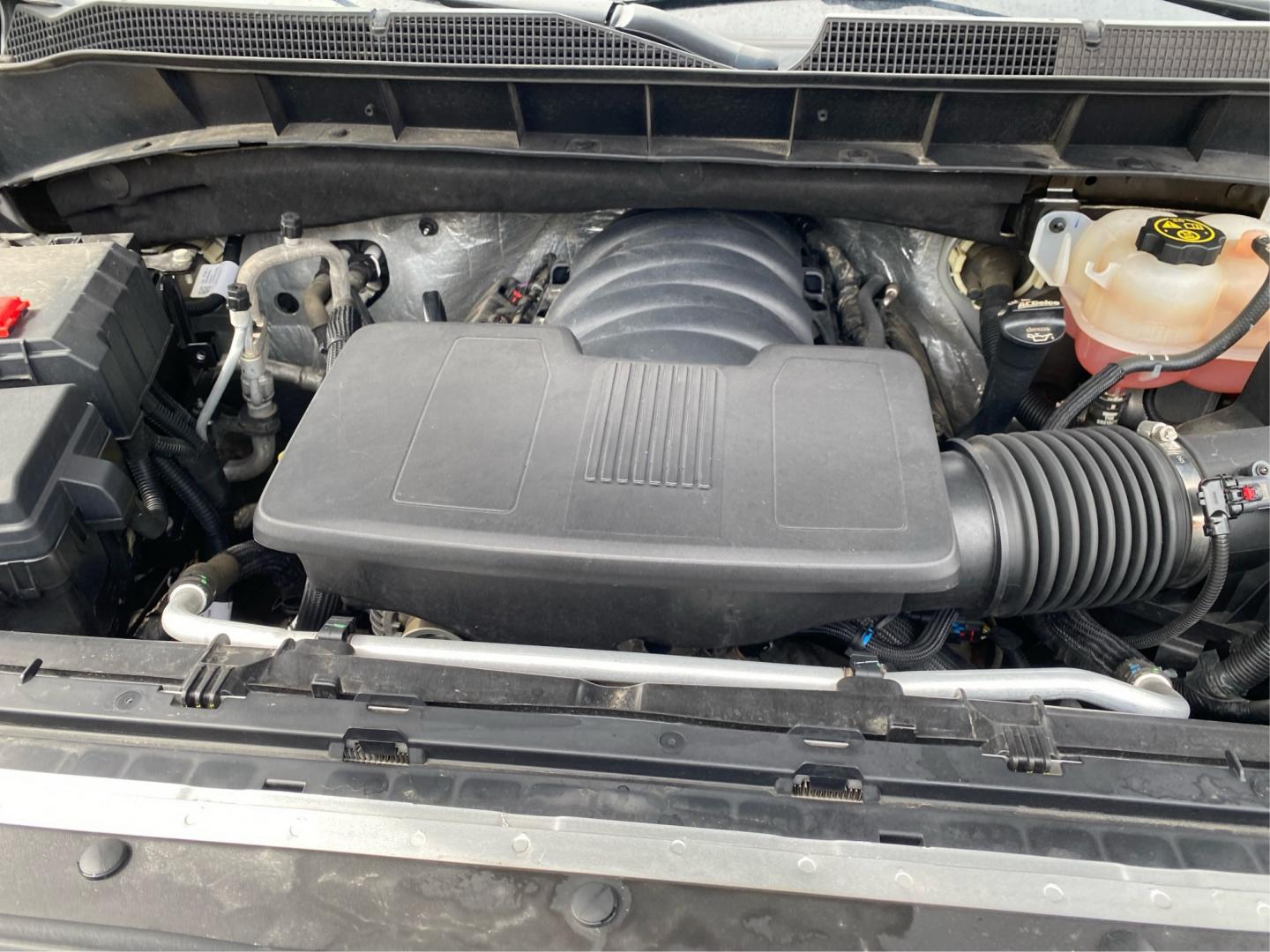 2022 SILVER CHEVROLET SILVERADO LTD 1 LT TRAIL BOSS (3GCPYFEL1NG) with an 6.2L engine, Automatic transmission, located at 908 SE 14th Street, Des Moines, IA, 50317, (515) 281-0330, 41.580303, -93.597046- Photo#10