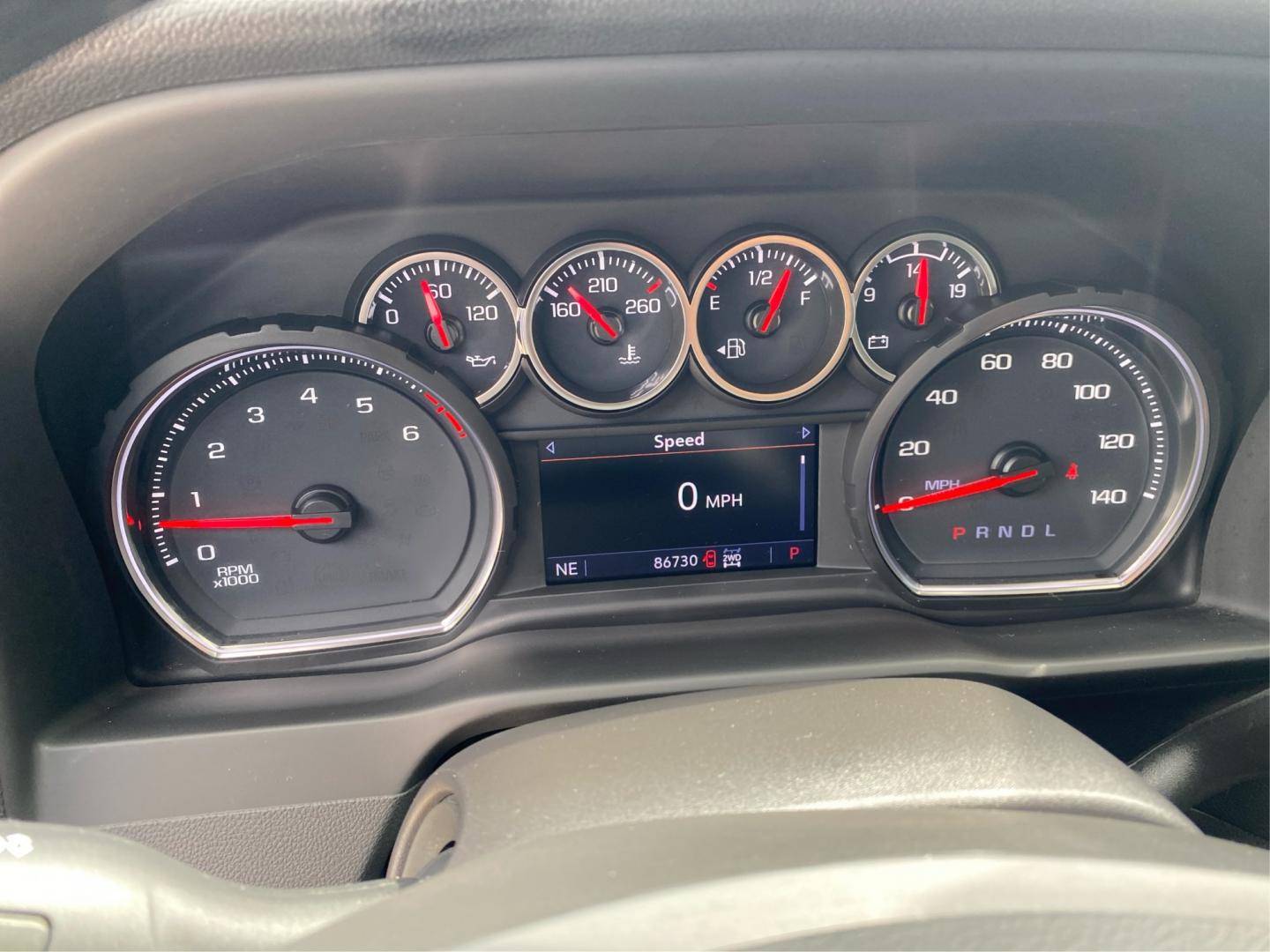 2022 SILVER CHEVROLET SILVERADO LTD 1 LT TRAIL BOSS (3GCPYFEL1NG) with an 6.2L engine, Automatic transmission, located at 908 SE 14th Street, Des Moines, IA, 50317, (515) 281-0330, 41.580303, -93.597046- Photo#14