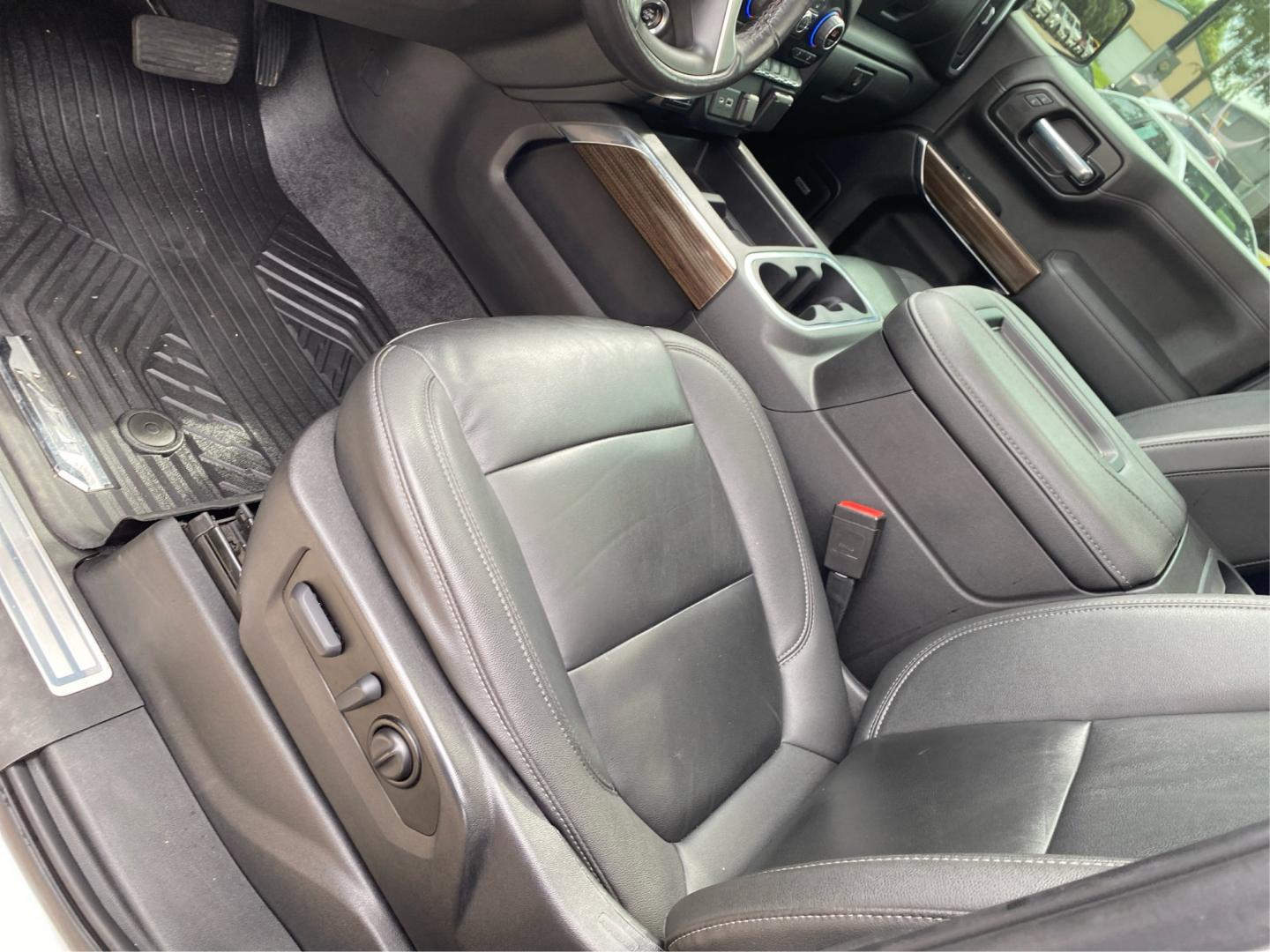 2022 SILVER CHEVROLET SILVERADO LTD 1 LT TRAIL BOSS (3GCPYFEL1NG) with an 6.2L engine, Automatic transmission, located at 908 SE 14th Street, Des Moines, IA, 50317, (515) 281-0330, 41.580303, -93.597046- Photo#17