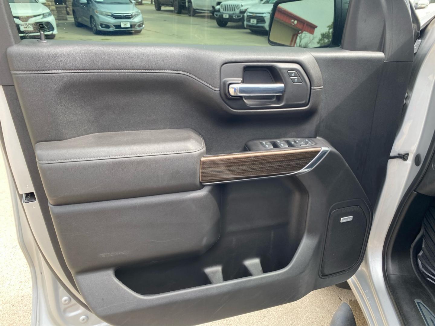 2022 SILVER CHEVROLET SILVERADO LTD 1 LT TRAIL BOSS (3GCPYFEL1NG) with an 6.2L engine, Automatic transmission, located at 908 SE 14th Street, Des Moines, IA, 50317, (515) 281-0330, 41.580303, -93.597046- Photo#18
