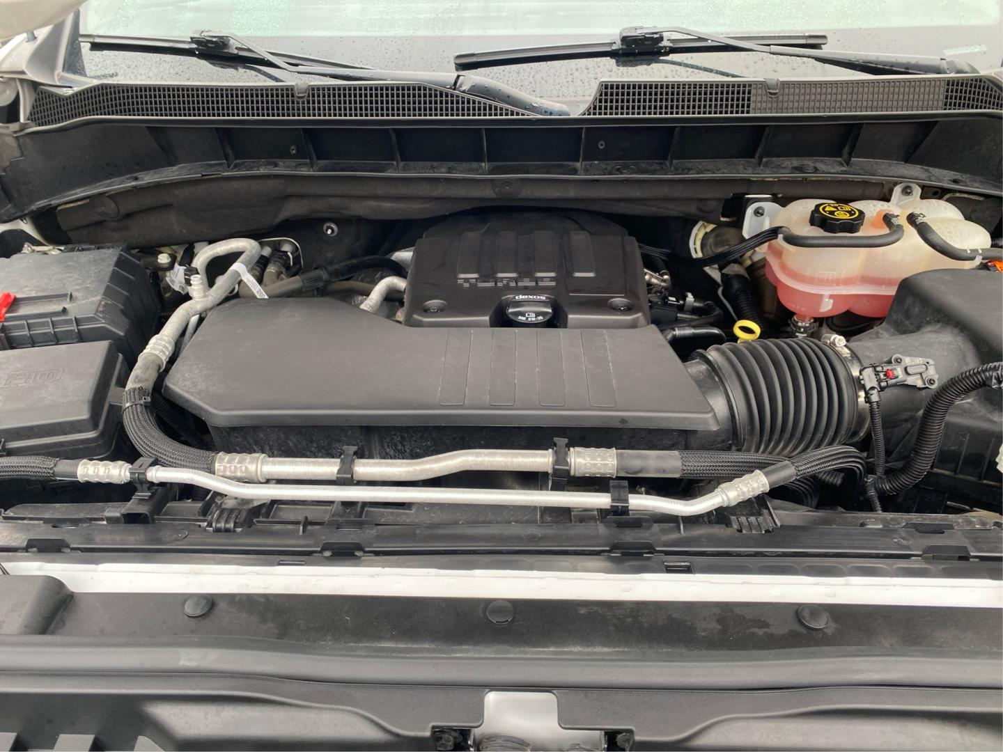 2023 WHITE CHEVROLET SILVERADO 1500 LT (1GCPDDEK7PZ) with an 2.7L engine, Automatic transmission, located at 908 SE 14th Street, Des Moines, IA, 50317, (515) 281-0330, 41.580303, -93.597046- Photo#10