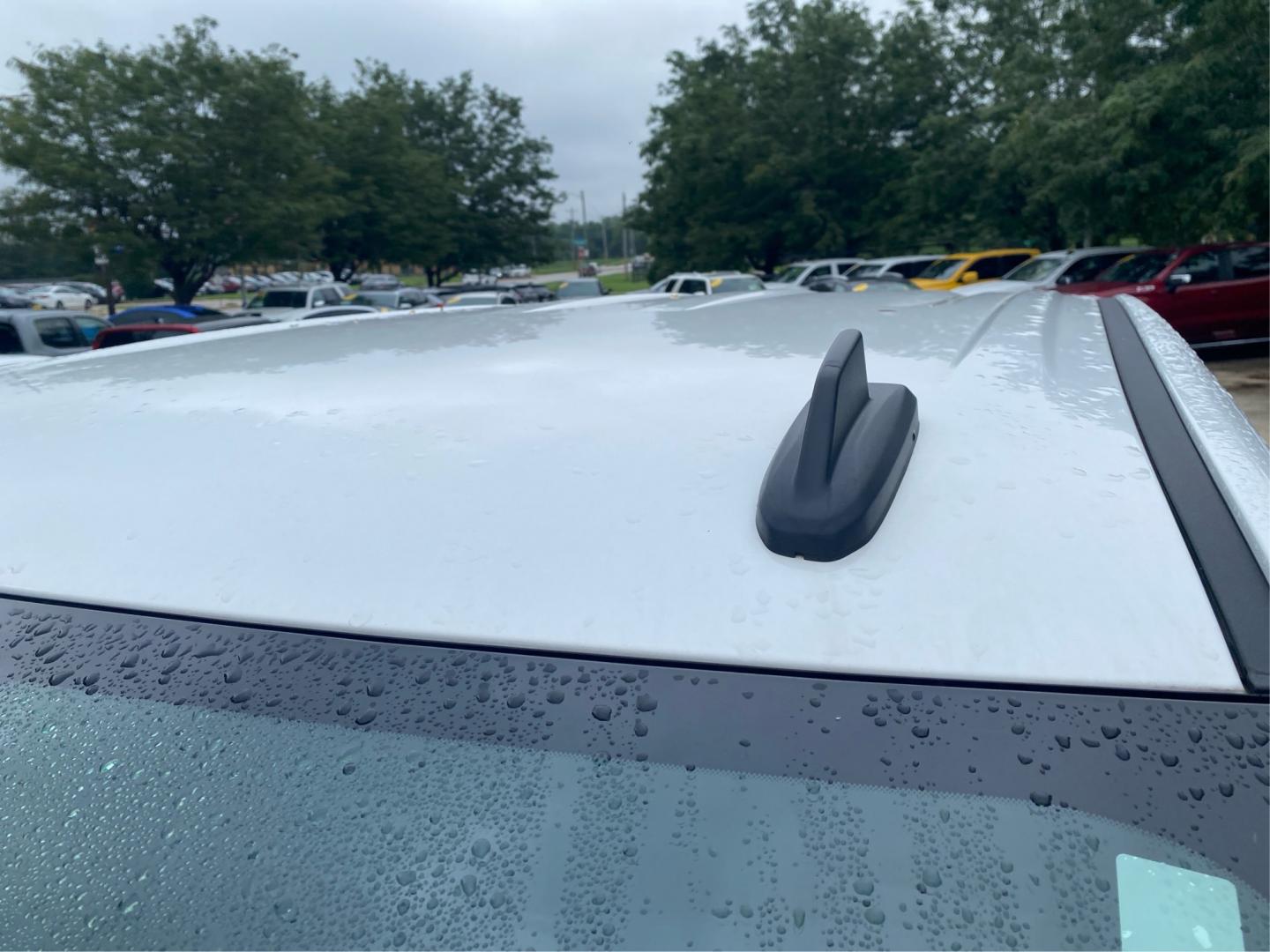 2023 WHITE CHEVROLET SILVERADO 1500 LT (1GCPDDEK7PZ) with an 2.7L engine, Automatic transmission, located at 908 SE 14th Street, Des Moines, IA, 50317, (515) 281-0330, 41.580303, -93.597046- Photo#11