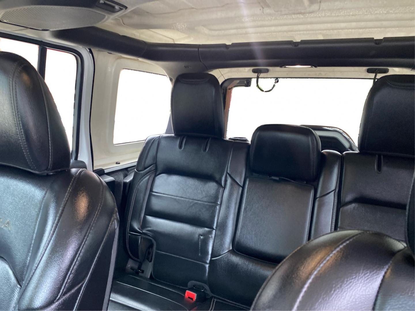 2020 WHITE JEEP WRANGLER UNLIMI SAHARA (1C4HJXEG0LW) with an 3.6L engine, Automatic transmission, located at 908 SE 14th Street, Des Moines, IA, 50317, (515) 281-0330, 41.580303, -93.597046- Photo#14