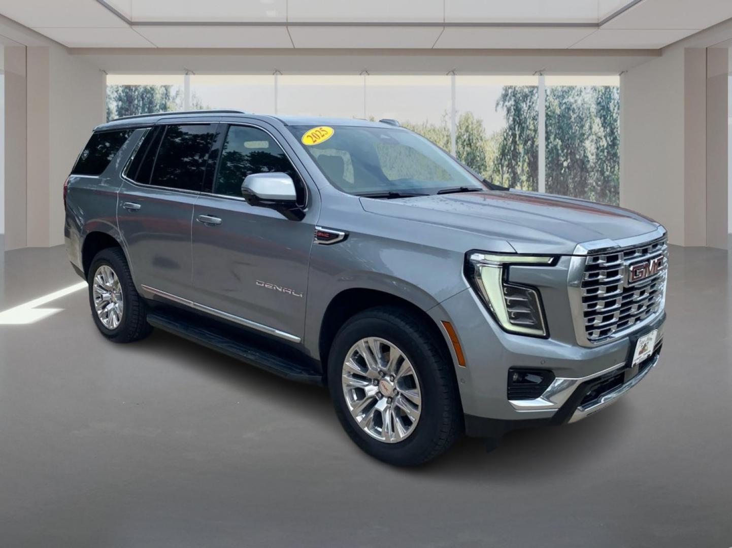 2025 GRAY GMC YUKON DENALI (1GKS2DRL9SR) with an 6.2L engine, Automatic transmission, located at 908 SE 14th Street, Des Moines, IA, 50317, (515) 281-0330, 41.580303, -93.597046- Photo#0
