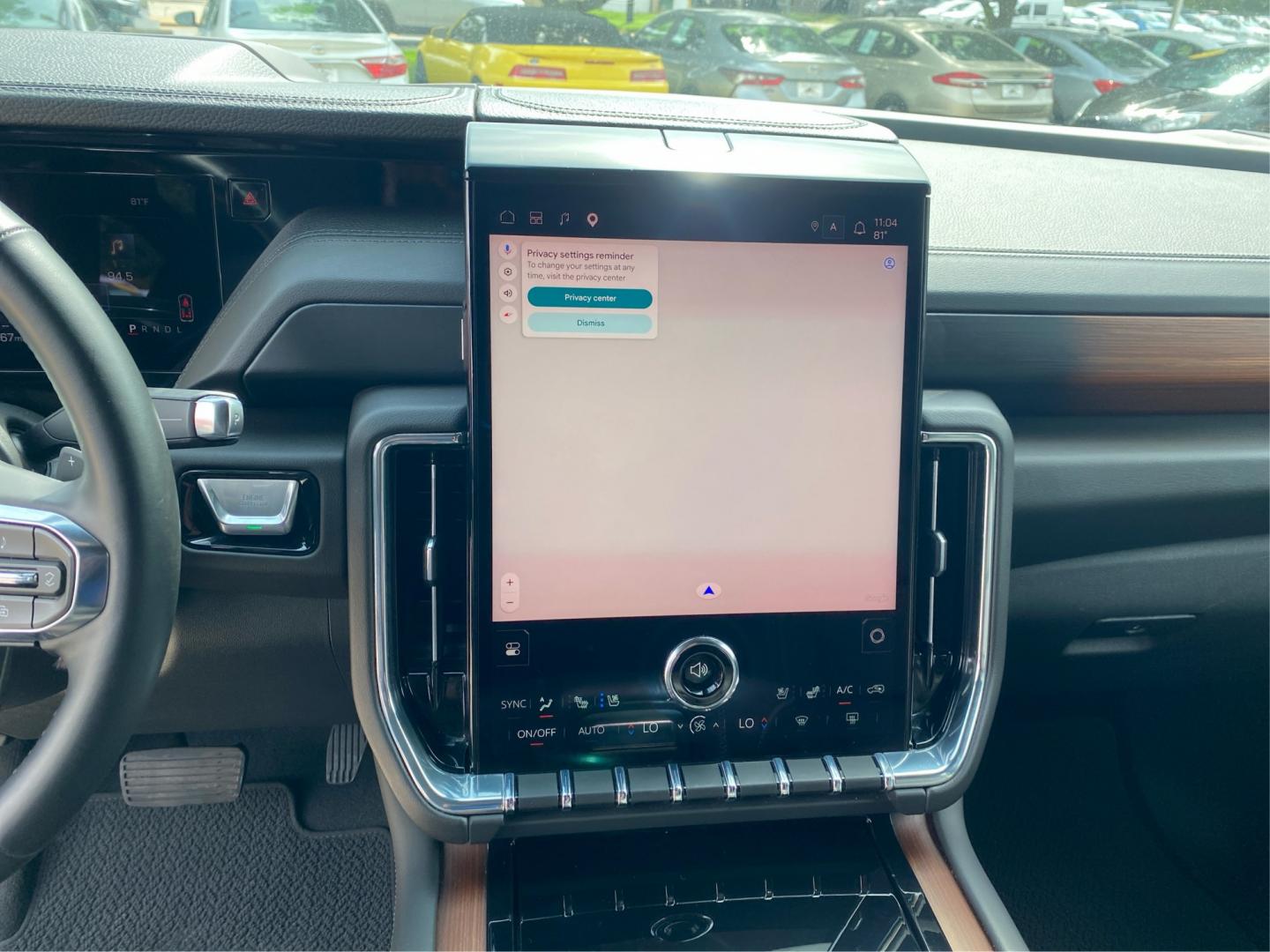 2025 GRAY GMC YUKON DENALI (1GKS2DRL9SR) with an 6.2L engine, Automatic transmission, located at 908 SE 14th Street, Des Moines, IA, 50317, (515) 281-0330, 41.580303, -93.597046- Photo#13