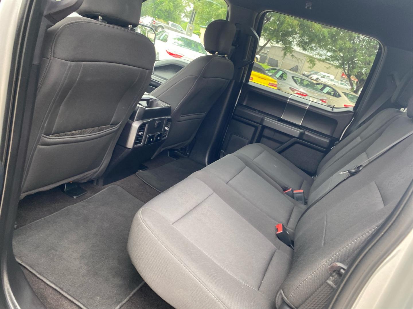 2019 SILVER FORD F150 SUPERCREW (1FTEW1E53KK) with an 5.0L engine, Automatic transmission, located at 908 SE 14th Street, Des Moines, IA, 50317, (515) 281-0330, 41.580303, -93.597046- Photo#9