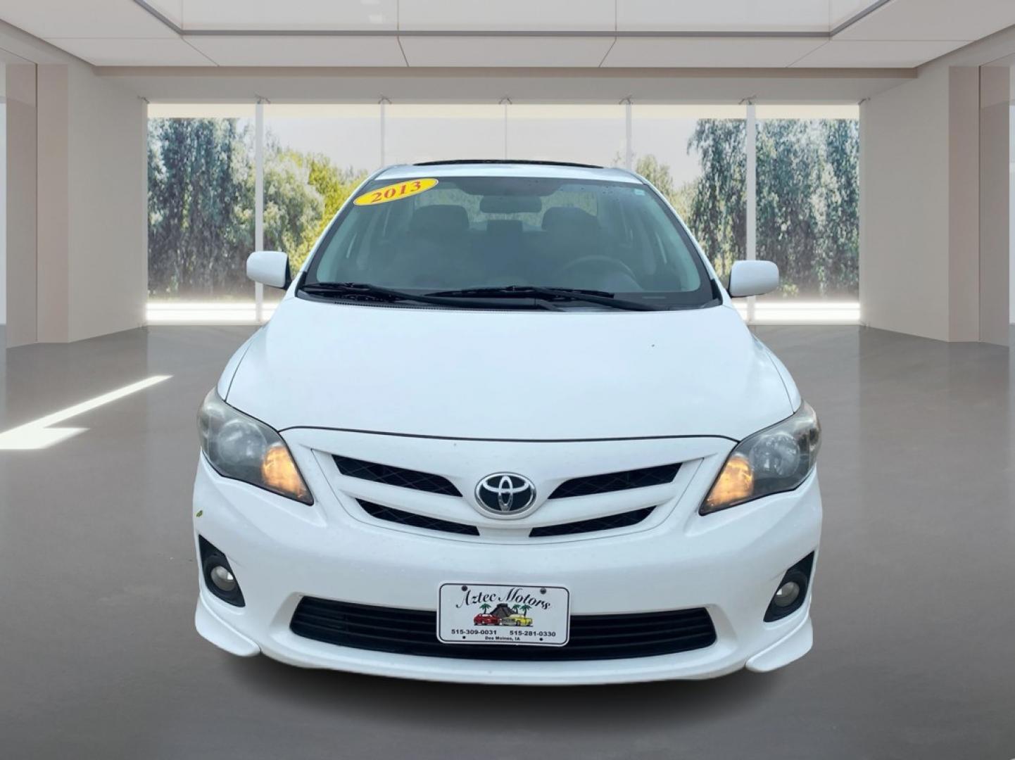 2013 WHITE TOYOTA COROLLA BASE (2T1BU4EE1DC) with an 1.8L engine, Automatic transmission, located at 908 SE 14th Street, Des Moines, IA, 50317, (515) 281-0330, 41.580303, -93.597046- Photo#6