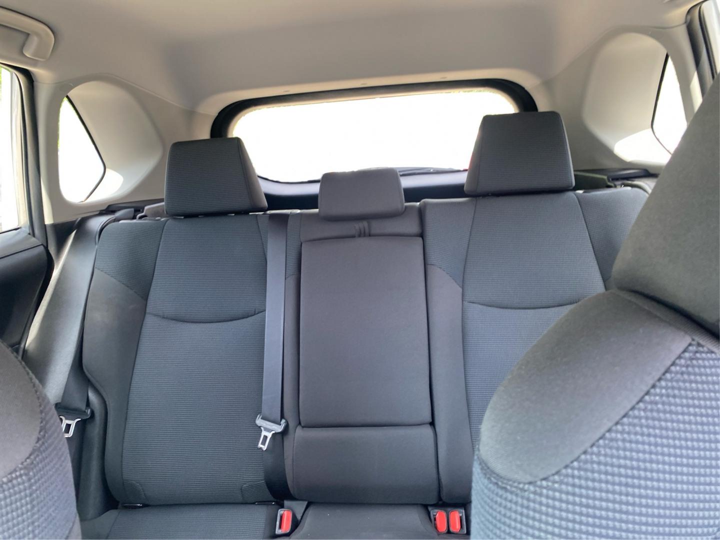 2022 SILVER TOYOTA RAV4 LE (4T3MWRFV0NU) with an 2.5L engine, Continuously Variable transmission, located at 908 SE 14th Street, Des Moines, IA, 50317, (515) 281-0330, 41.580303, -93.597046- Photo#14