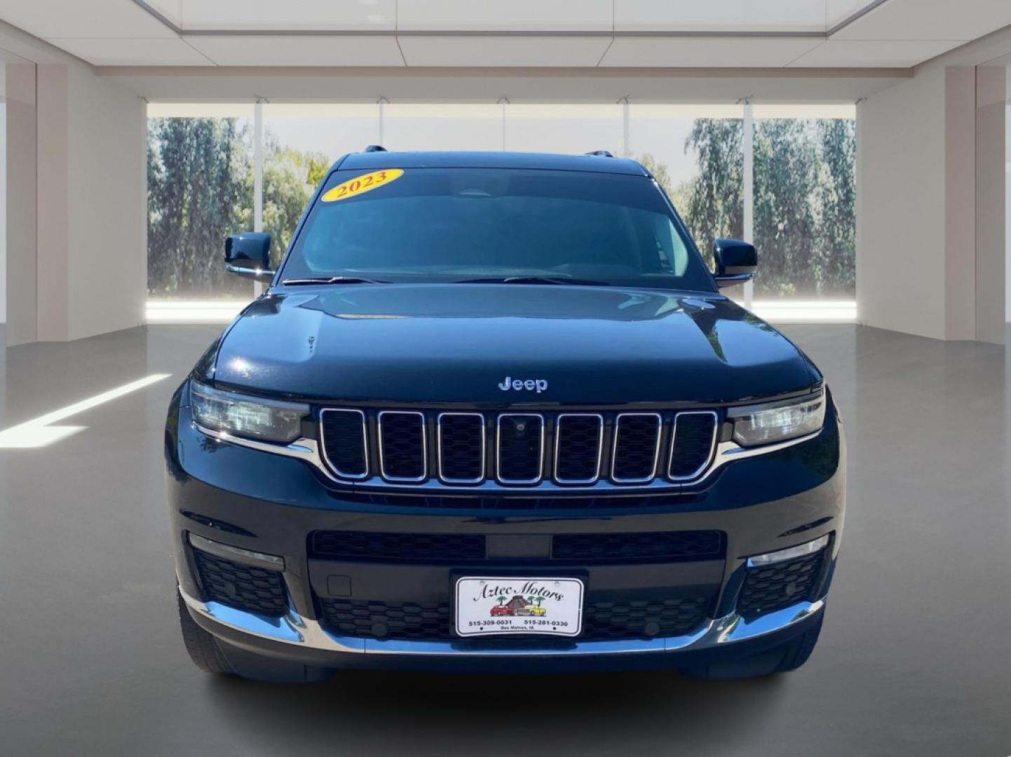 2023 BLACK JEEP GRAND CHEROKEE L LIMITED (1C4RJKBG2P8) with an 3.6L engine, Automatic transmission, located at 908 SE 14th Street, Des Moines, IA, 50317, (515) 281-0330, 41.580303, -93.597046- Photo#6