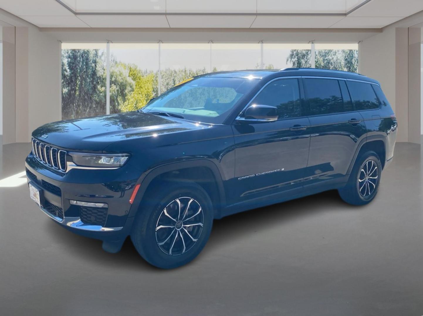 2023 BLACK JEEP GRAND CHEROKEE L LIMITED (1C4RJKBG2P8) with an 3.6L engine, Automatic transmission, located at 908 SE 14th Street, Des Moines, IA, 50317, (515) 281-0330, 41.580303, -93.597046- Photo#7