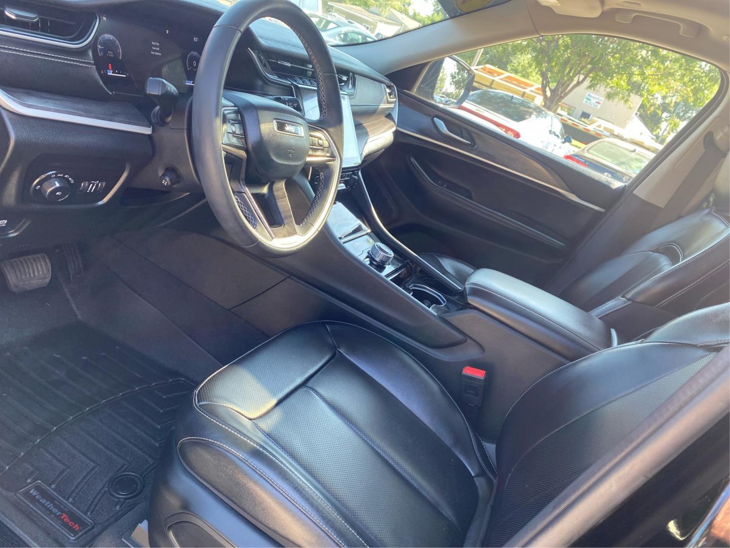 2023 BLACK JEEP GRAND CHEROKEE L LIMITED (1C4RJKBG2P8) with an 3.6L engine, Automatic transmission, located at 908 SE 14th Street, Des Moines, IA, 50317, (515) 281-0330, 41.580303, -93.597046- Photo#8