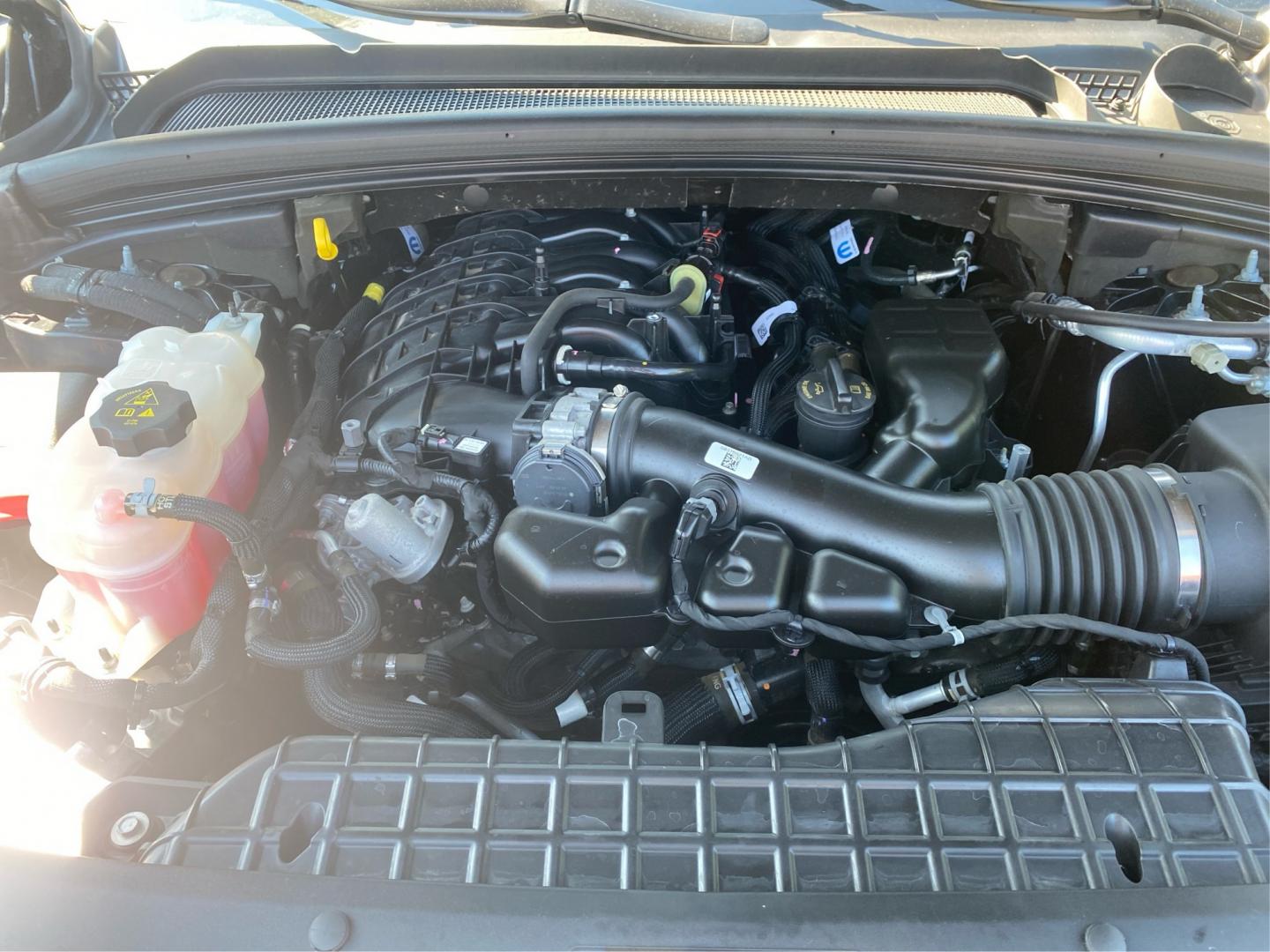 2023 BLACK JEEP GRAND CHEROKEE L LIMITED (1C4RJKBG2P8) with an 3.6L engine, Automatic transmission, located at 908 SE 14th Street, Des Moines, IA, 50317, (515) 281-0330, 41.580303, -93.597046- Photo#10