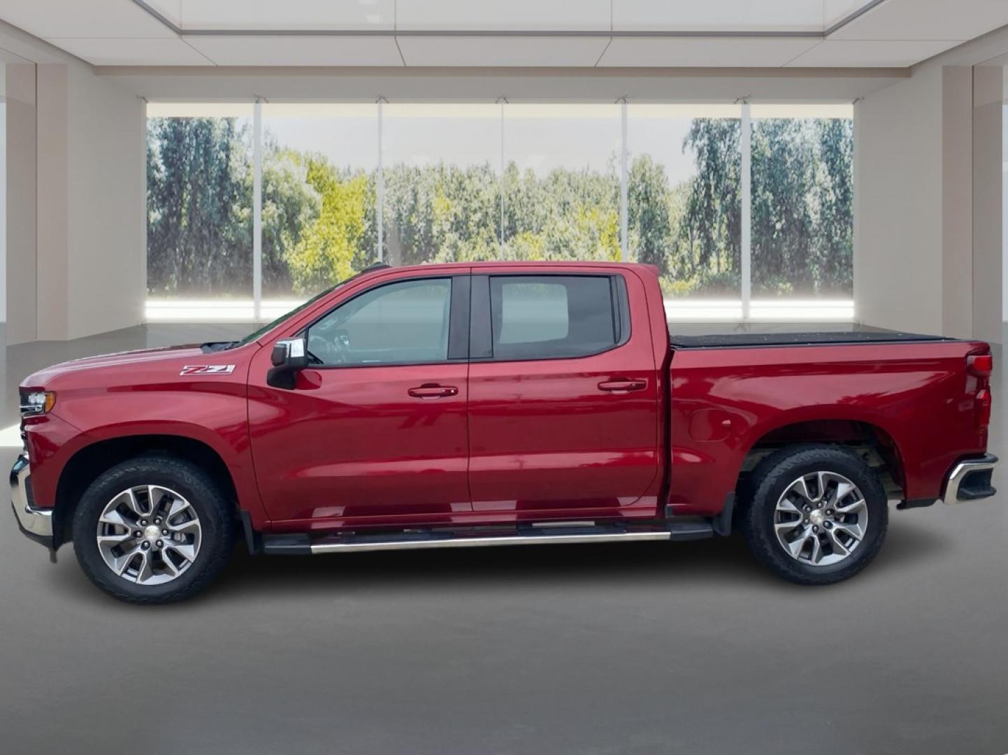 2019 RED CHEVROLET SILVERADO 1500 LT (1GCUYDED0KZ) with an 5.3L engine, Automatic transmission, located at 908 SE 14th Street, Des Moines, IA, 50317, (515) 281-0330, 41.580303, -93.597046- Photo#5