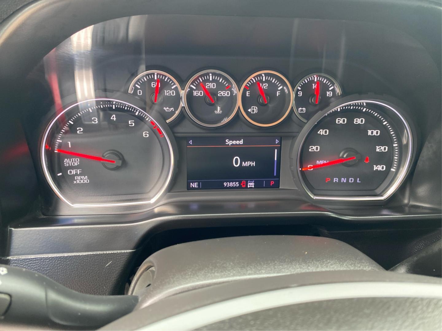 2019 RED CHEVROLET SILVERADO 1500 LT (1GCUYDED0KZ) with an 5.3L engine, Automatic transmission, located at 908 SE 14th Street, Des Moines, IA, 50317, (515) 281-0330, 41.580303, -93.597046- Photo#14