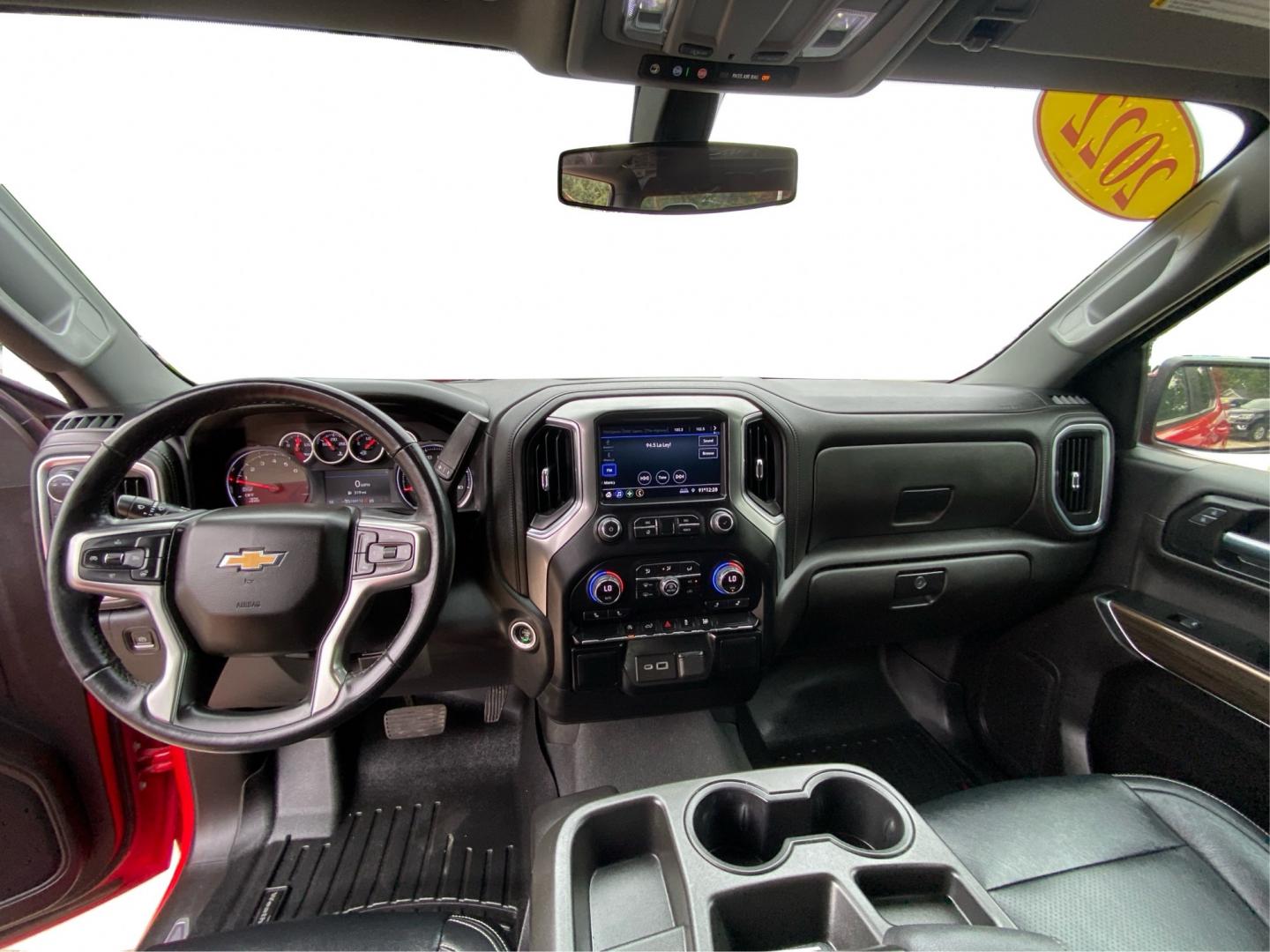 2022 RED CHEVROLET SILVERADO LTD 1 LT (1GCUYDED9NZ) with an 5.3L engine, Automatic transmission, located at 908 SE 14th Street, Des Moines, IA, 50317, (515) 281-0330, 41.580303, -93.597046- Photo#21