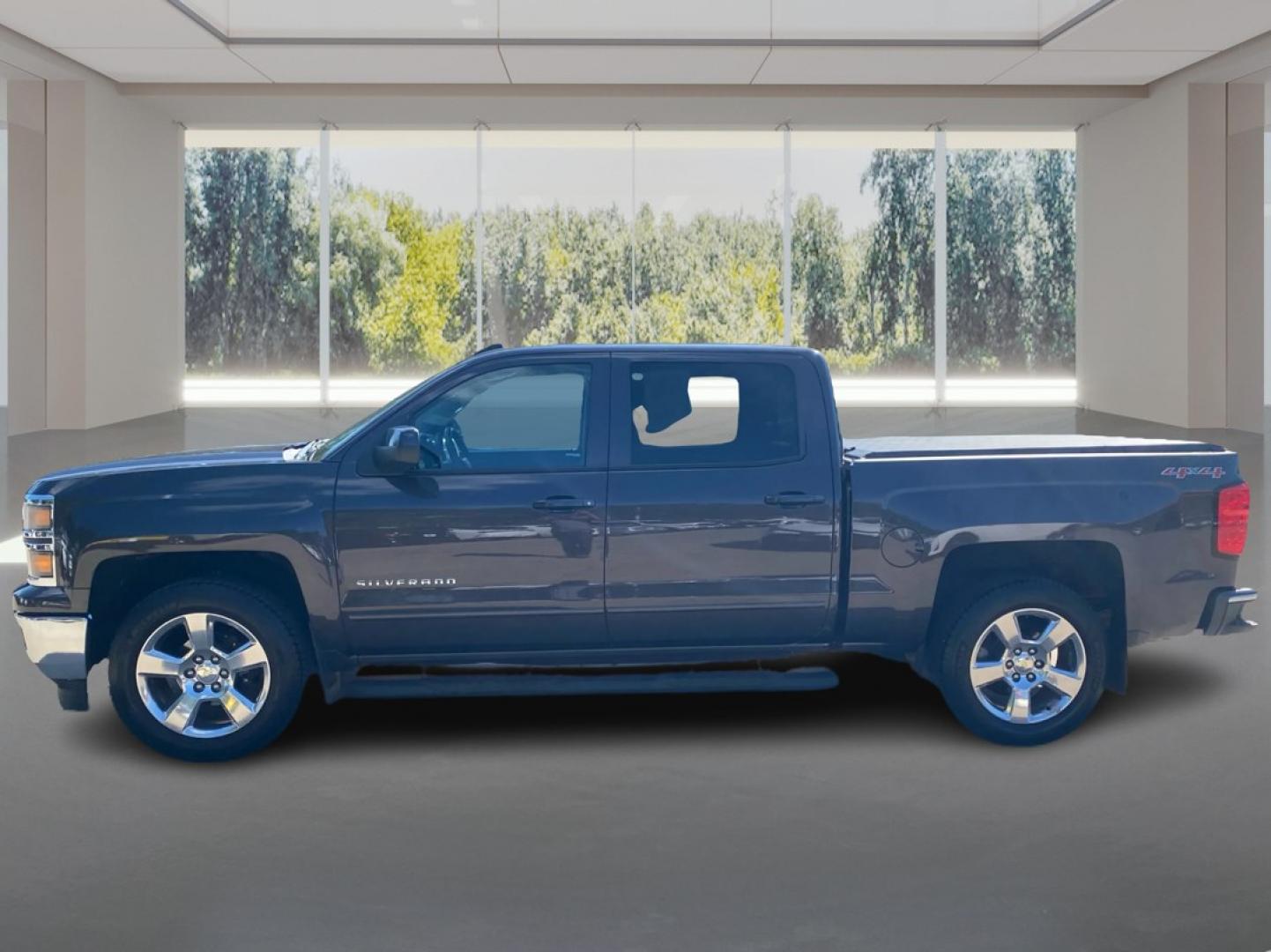 2015 GRAY CHEVROLET SILVERADO CREW LT (3GCUKREC3FG) with an 5.3L engine, Automatic transmission, located at 908 SE 14th Street, Des Moines, IA, 50317, (515) 281-0330, 41.580303, -93.597046- Photo#5
