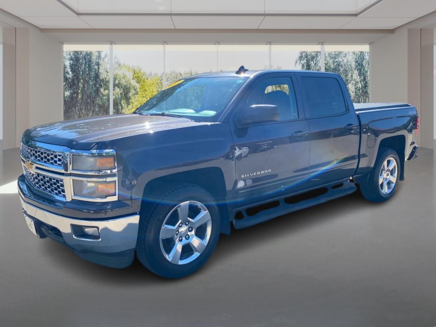 2015 GRAY CHEVROLET SILVERADO CREW LT (3GCUKREC3FG) with an 5.3L engine, Automatic transmission, located at 908 SE 14th Street, Des Moines, IA, 50317, (515) 281-0330, 41.580303, -93.597046- Photo#7