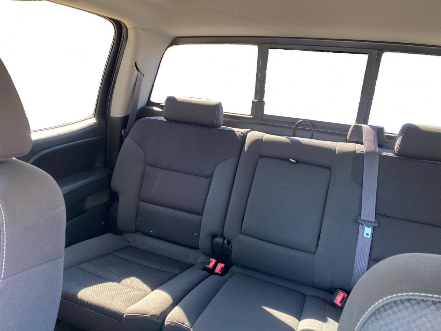 2015 GRAY CHEVROLET SILVERADO CREW LT (3GCUKREC3FG) with an 5.3L engine, Automatic transmission, located at 908 SE 14th Street, Des Moines, IA, 50317, (515) 281-0330, 41.580303, -93.597046- Photo#13