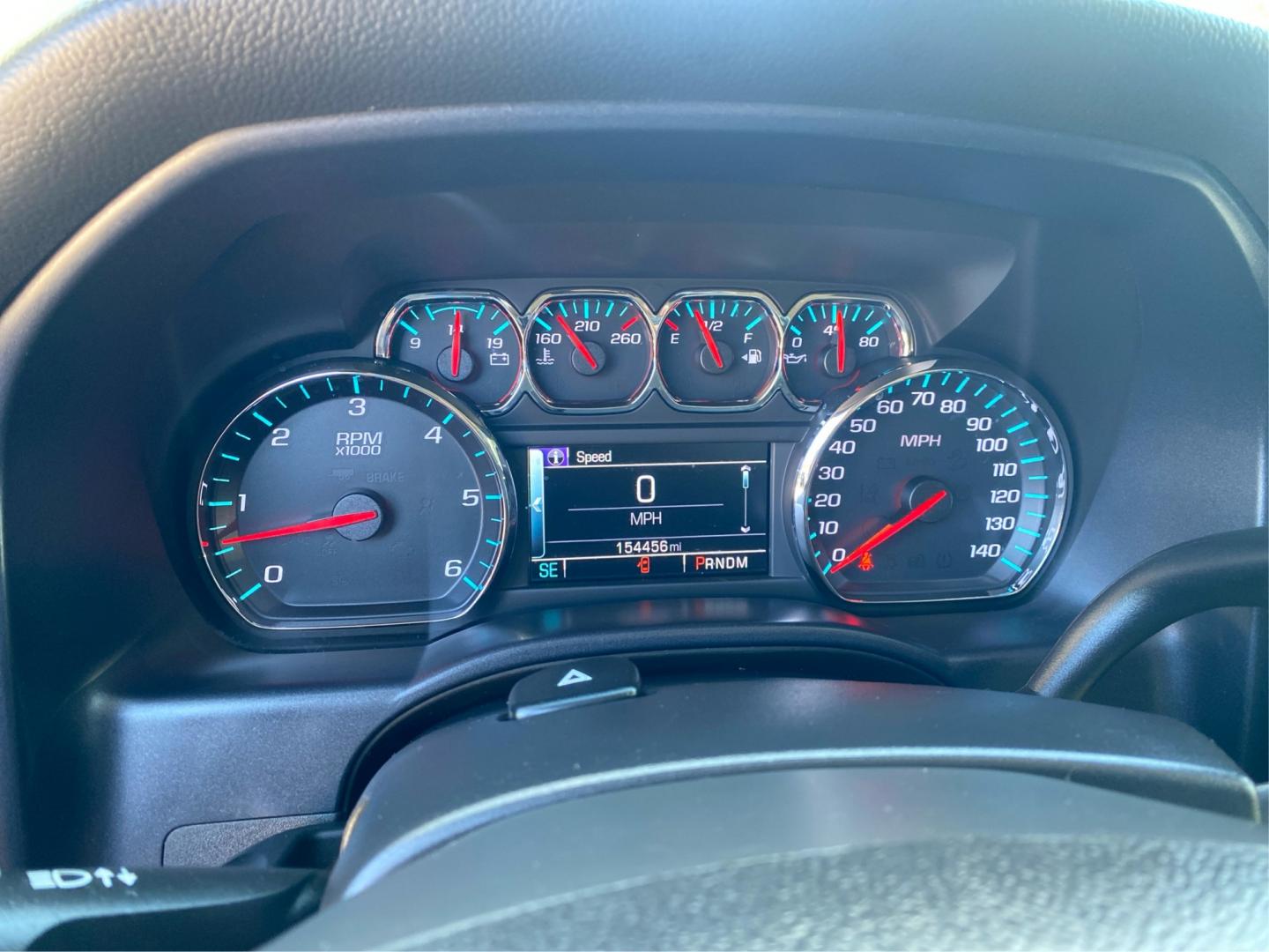 2015 GRAY CHEVROLET SILVERADO CREW LT (3GCUKREC3FG) with an 5.3L engine, Automatic transmission, located at 908 SE 14th Street, Des Moines, IA, 50317, (515) 281-0330, 41.580303, -93.597046- Photo#14