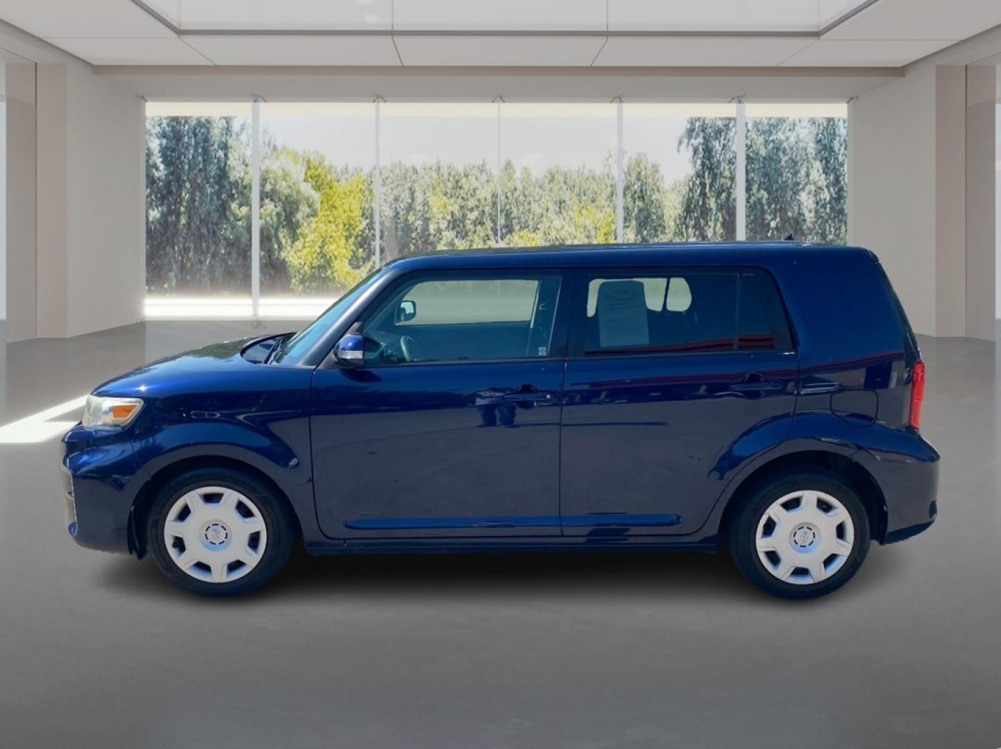2014 BLUE SCION XB (JTLZE4FE2EJ) with an 2.4L engine, Automatic transmission, located at 908 SE 14th Street, Des Moines, IA, 50317, (515) 281-0330, 41.580303, -93.597046- Photo#5