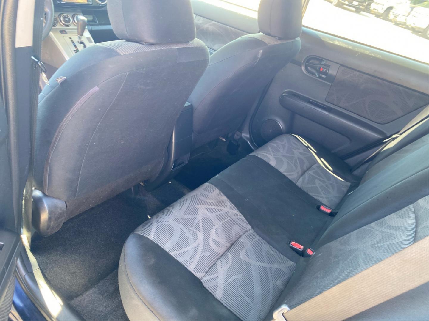 2014 BLUE SCION XB (JTLZE4FE2EJ) with an 2.4L engine, Automatic transmission, located at 908 SE 14th Street, Des Moines, IA, 50317, (515) 281-0330, 41.580303, -93.597046- Photo#9