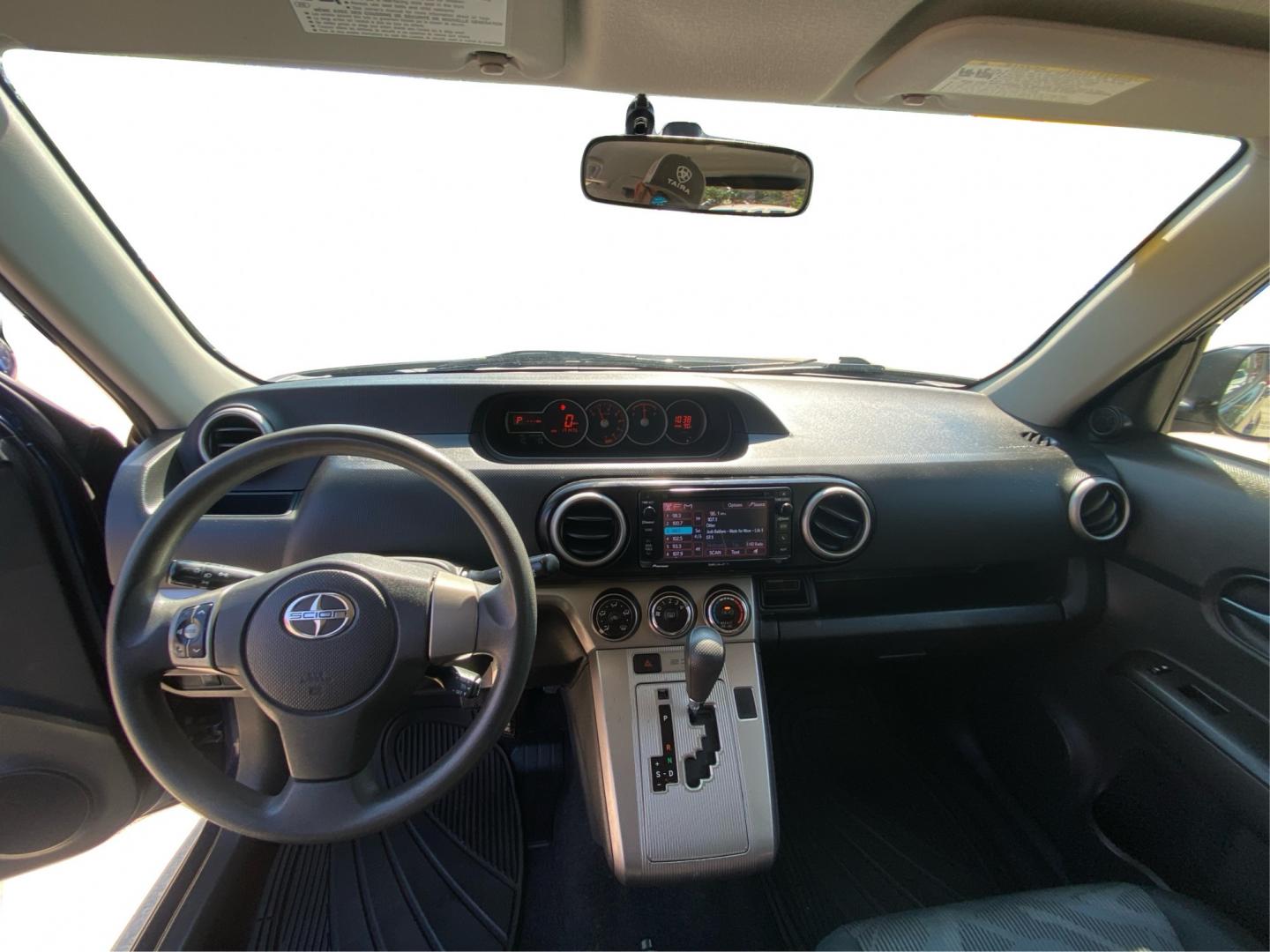 2014 BLUE SCION XB (JTLZE4FE2EJ) with an 2.4L engine, Automatic transmission, located at 908 SE 14th Street, Des Moines, IA, 50317, (515) 281-0330, 41.580303, -93.597046- Photo#22