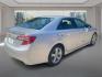 2012 SILVER TOYOTA CAMRY SE (4T1BF1FKXCU) with an 2.5L engine, Automatic transmission, located at 908 SE 14th Street, Des Moines, IA, 50317, (515) 281-0330, 41.580303, -93.597046- Photo#2