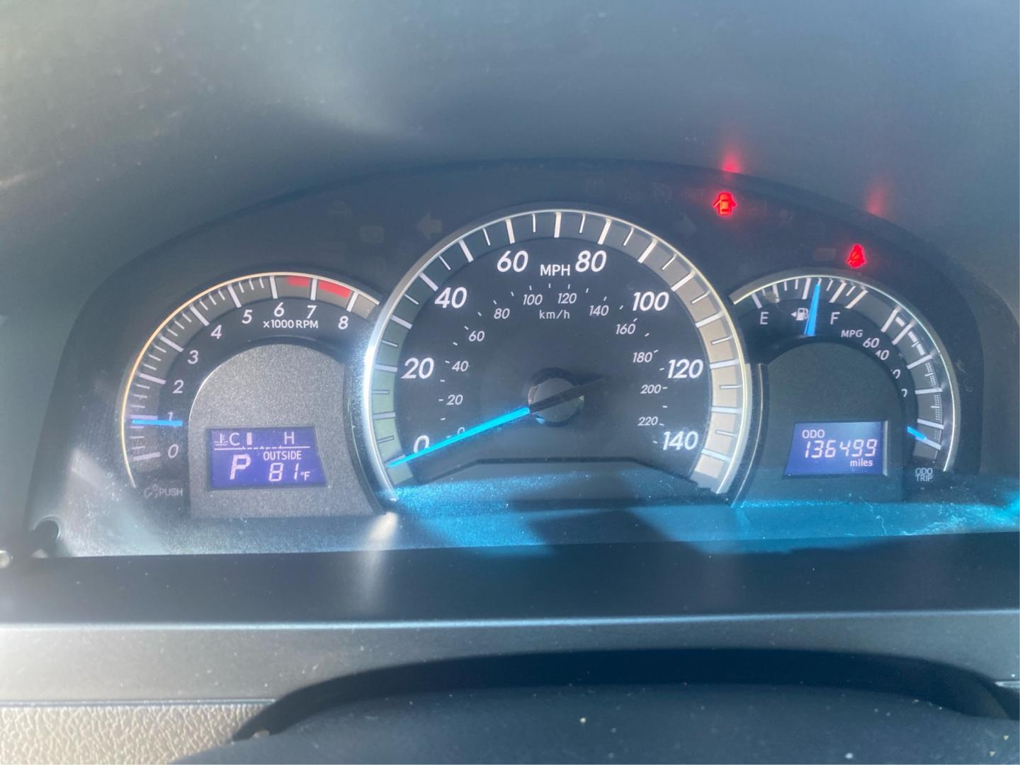 2012 SILVER TOYOTA CAMRY SE (4T1BF1FKXCU) with an 2.5L engine, Automatic transmission, located at 908 SE 14th Street, Des Moines, IA, 50317, (515) 281-0330, 41.580303, -93.597046- Photo#15