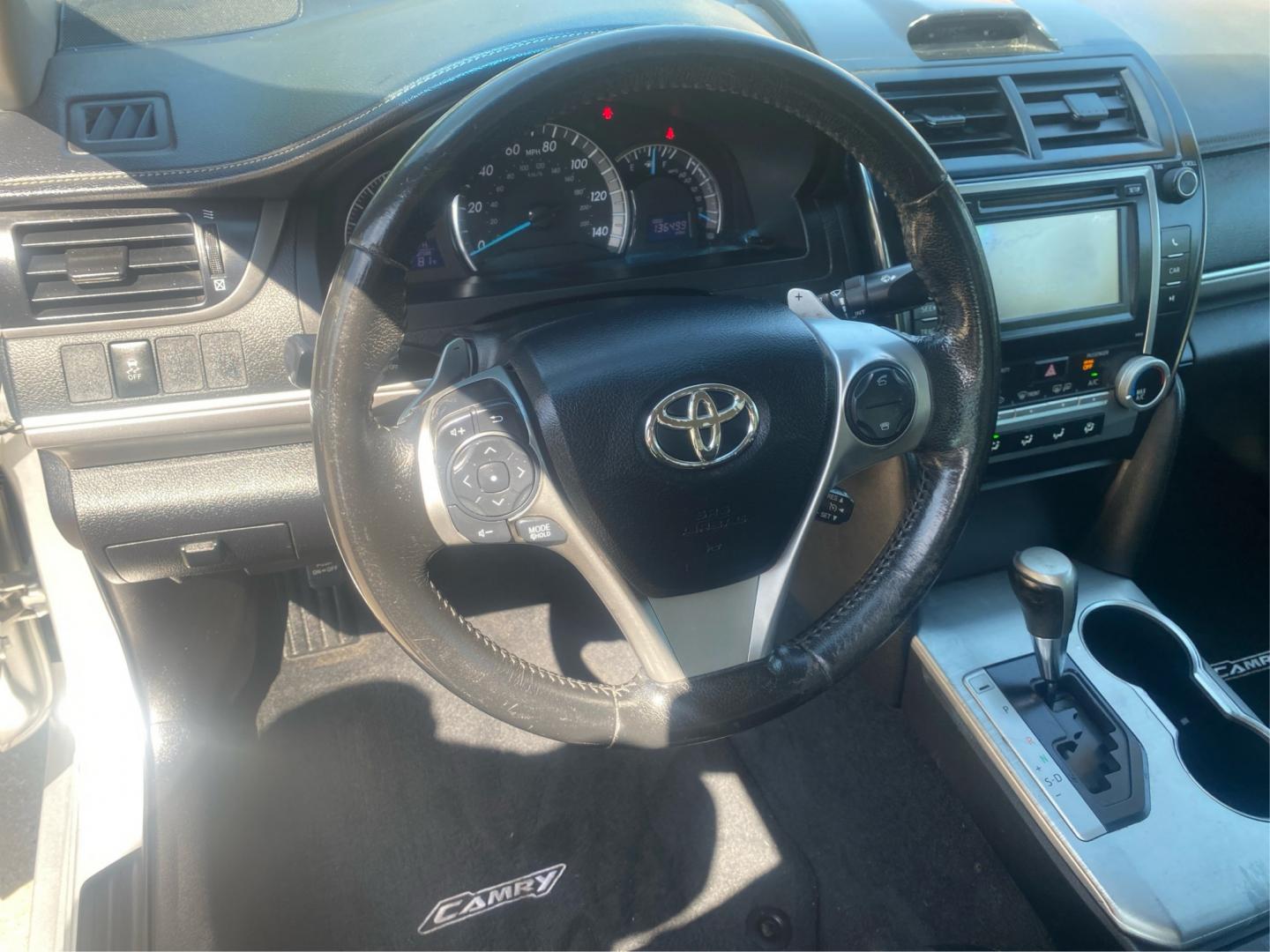 2012 SILVER TOYOTA CAMRY SE (4T1BF1FKXCU) with an 2.5L engine, Automatic transmission, located at 908 SE 14th Street, Des Moines, IA, 50317, (515) 281-0330, 41.580303, -93.597046- Photo#16