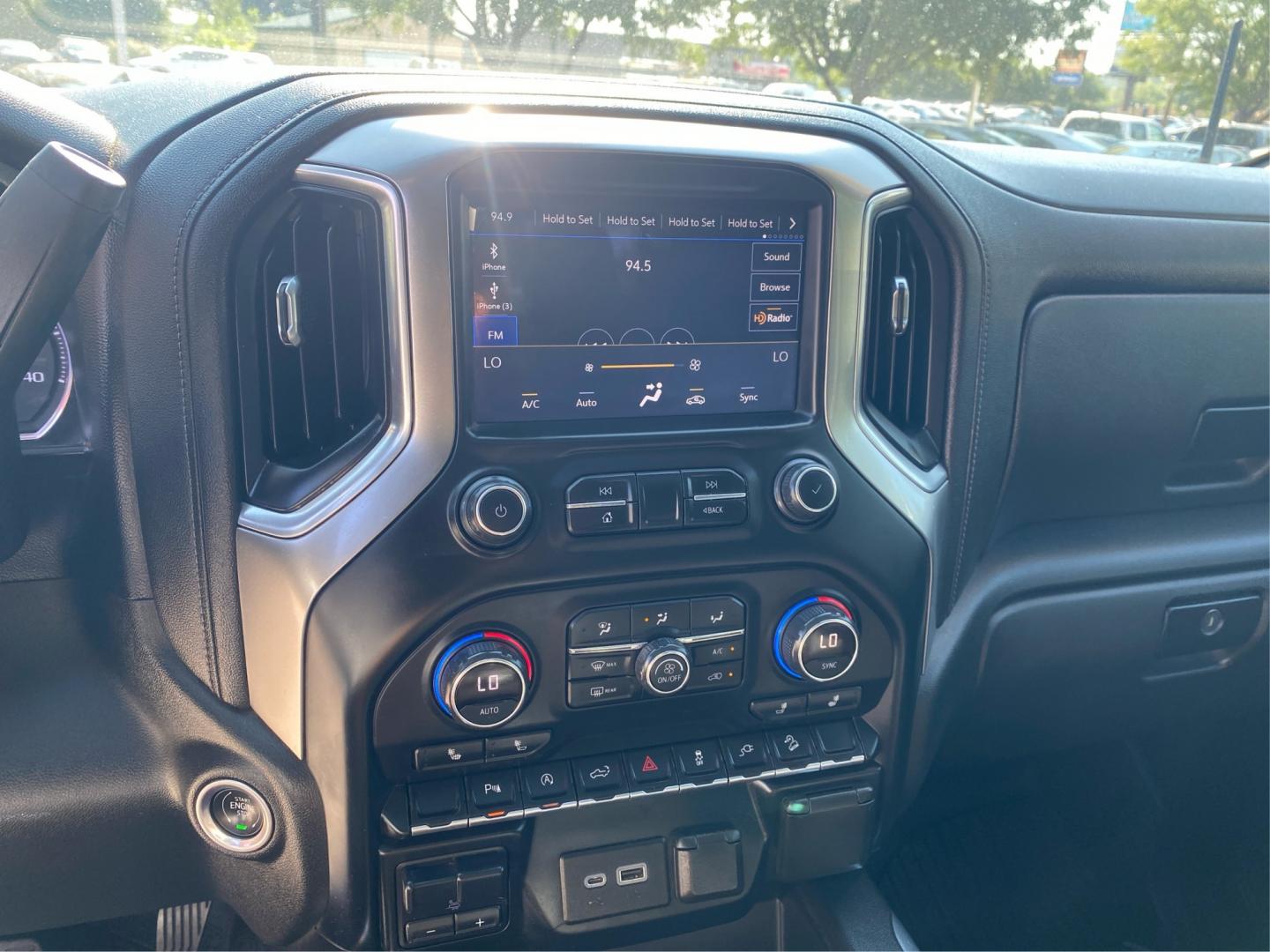 2020 BLACK CHEVROLET SILVERADO 1500 LT TRAIL BOSS (1GCPYFEDXLZ) with an 5.3L engine, Automatic transmission, located at 908 SE 14th Street, Des Moines, IA, 50317, (515) 281-0330, 41.580303, -93.597046- Photo#12