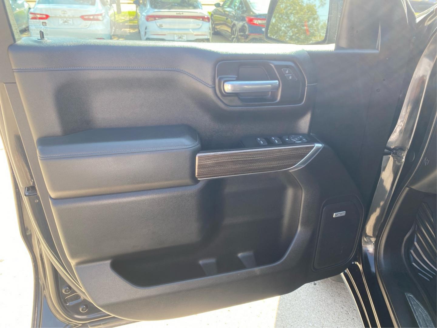2020 BLACK CHEVROLET SILVERADO 1500 LT TRAIL BOSS (1GCPYFEDXLZ) with an 5.3L engine, Automatic transmission, located at 908 SE 14th Street, Des Moines, IA, 50317, (515) 281-0330, 41.580303, -93.597046- Photo#18