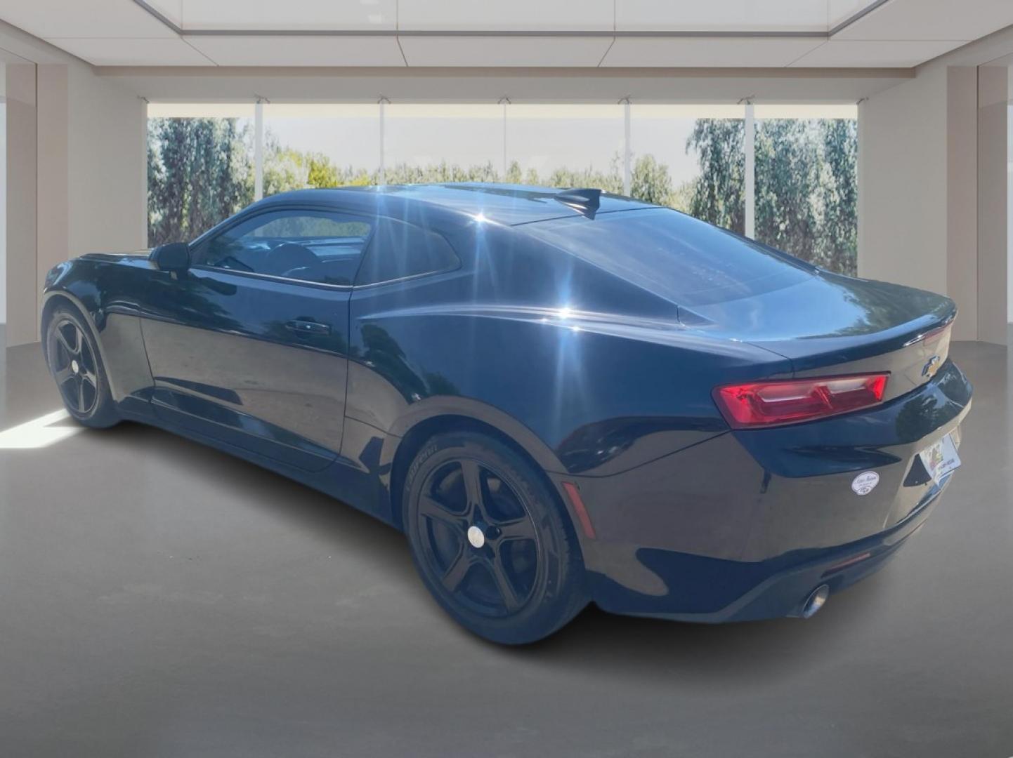 2017 BLACK CHEVROLET CAMARO LT (1G1FB1RX5H0) with an 2.0L engine, Automatic transmission, located at 908 SE 14th Street, Des Moines, IA, 50317, (515) 281-0330, 41.580303, -93.597046- Photo#4