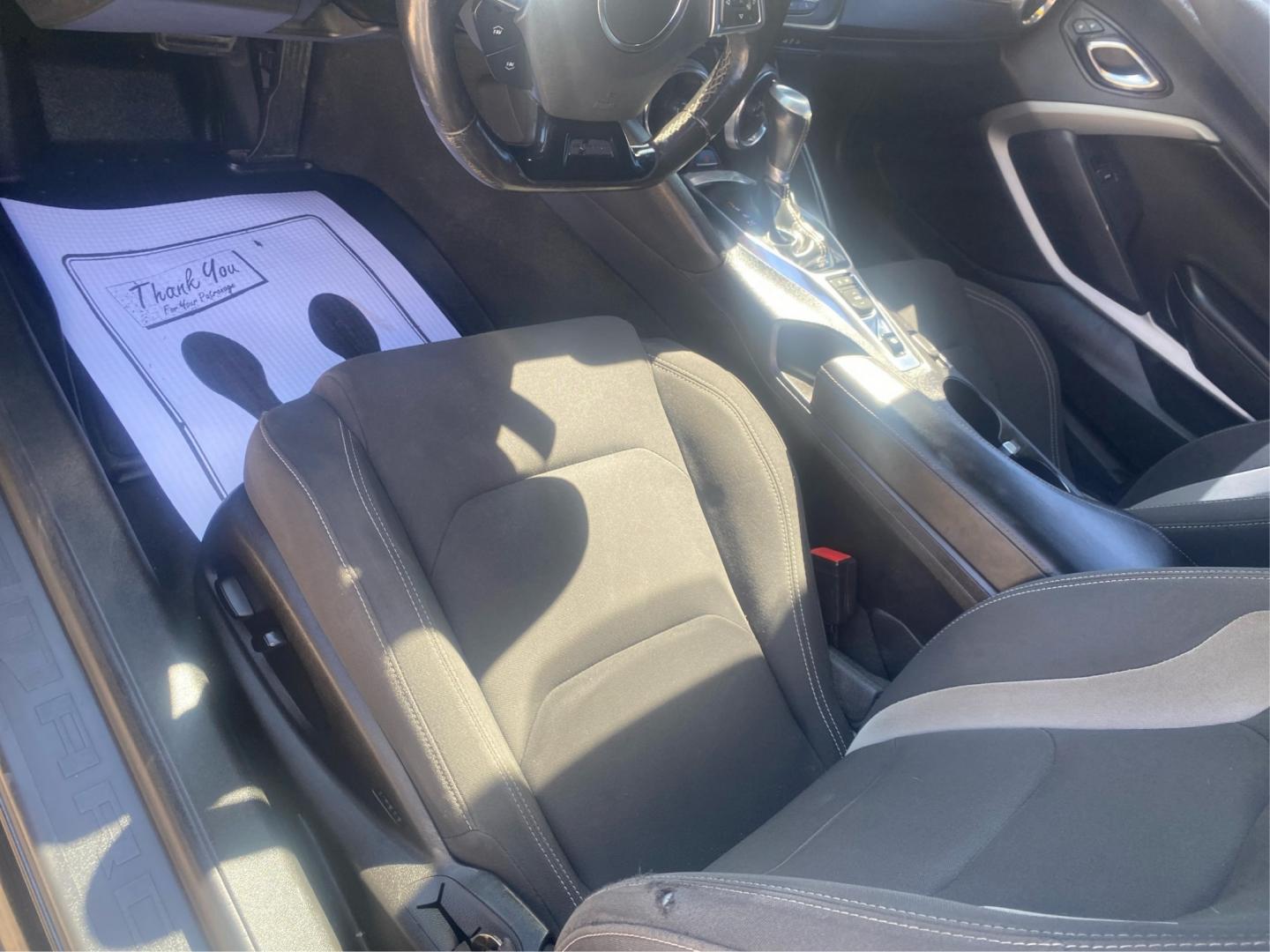 2017 BLACK CHEVROLET CAMARO LT (1G1FB1RX5H0) with an 2.0L engine, Automatic transmission, located at 908 SE 14th Street, Des Moines, IA, 50317, (515) 281-0330, 41.580303, -93.597046- Photo#18