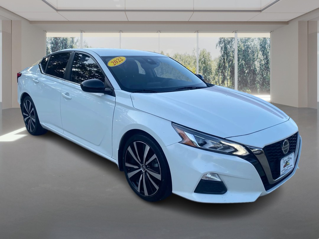 photo of 2022 NISSAN ALTIMA SR