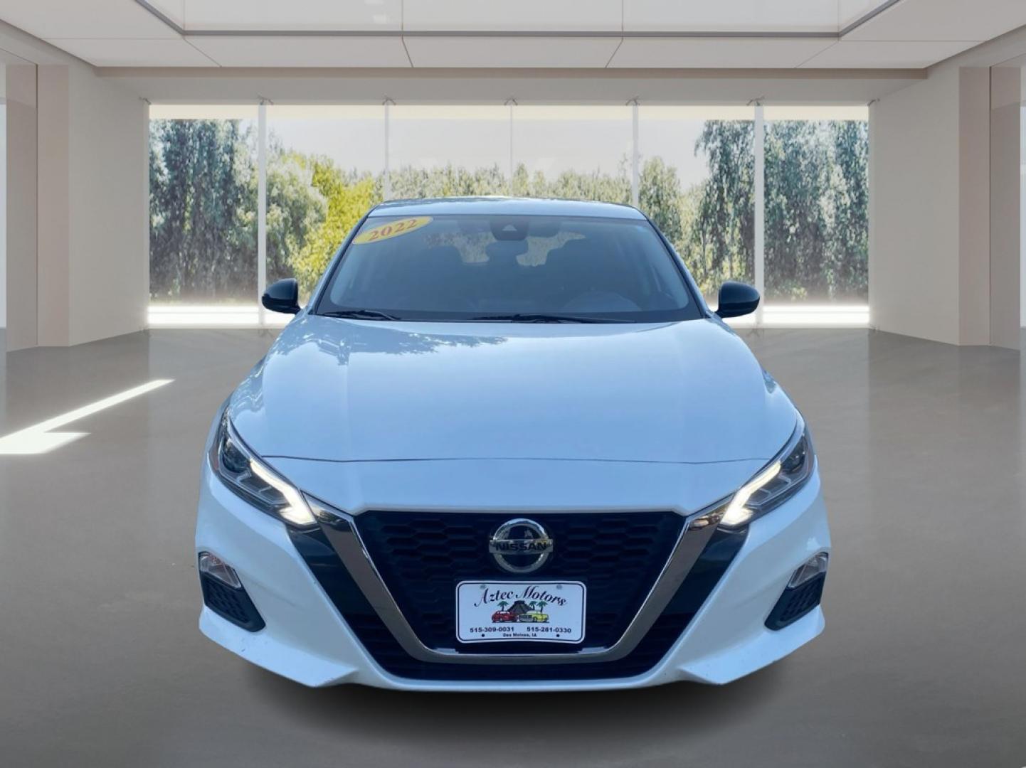 2022 WHITE NISSAN ALTIMA SR (1N4BL4CV3NN) with an 2.5L engine, Continuously Variable transmission, located at 908 SE 14th Street, Des Moines, IA, 50317, (515) 281-0330, 41.580303, -93.597046- Photo#6
