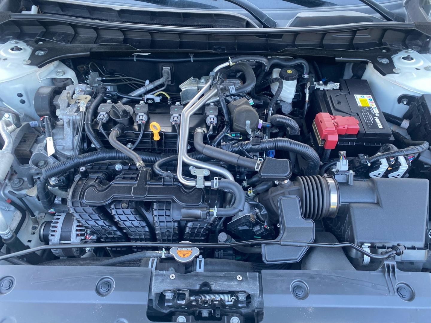 2022 WHITE NISSAN ALTIMA SR (1N4BL4CV3NN) with an 2.5L engine, Continuously Variable transmission, located at 908 SE 14th Street, Des Moines, IA, 50317, (515) 281-0330, 41.580303, -93.597046- Photo#10