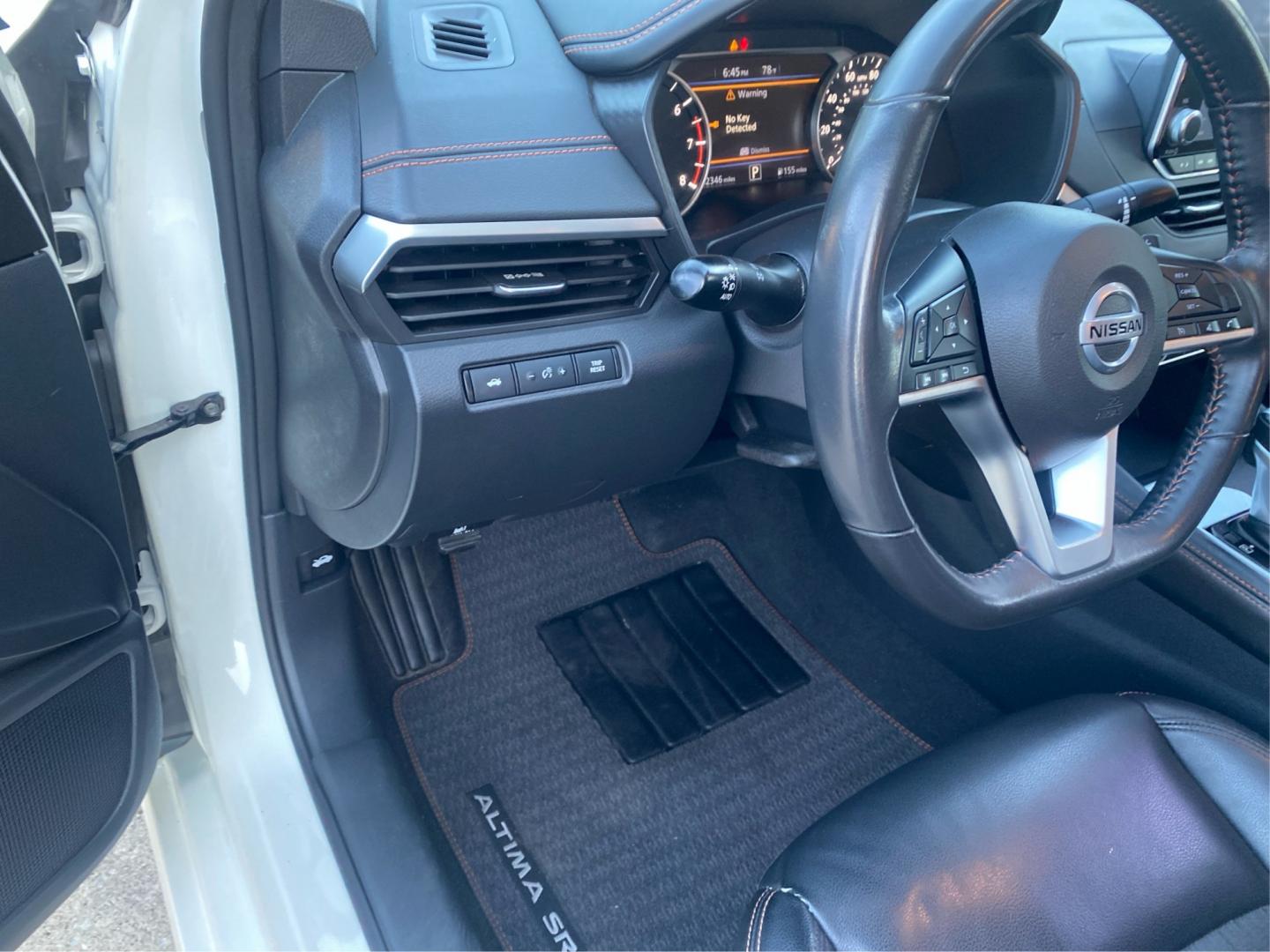 2022 WHITE NISSAN ALTIMA SR (1N4BL4CV3NN) with an 2.5L engine, Continuously Variable transmission, located at 908 SE 14th Street, Des Moines, IA, 50317, (515) 281-0330, 41.580303, -93.597046- Photo#17