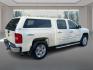 2009 WHITE CHEVROLET SILVERADO 1500 LTZ (3GCEK33339G) with an 5.3L engine, Automatic transmission, located at 908 SE 14th Street, Des Moines, IA, 50317, (515) 281-0330, 41.580303, -93.597046- Photo#2