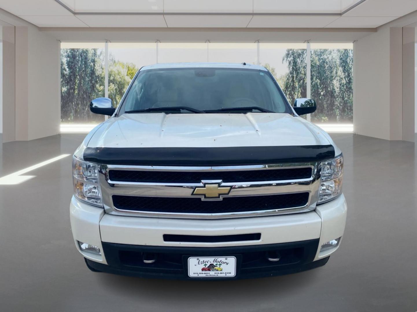 2009 WHITE CHEVROLET SILVERADO 1500 LTZ (3GCEK33339G) with an 5.3L engine, Automatic transmission, located at 908 SE 14th Street, Des Moines, IA, 50317, (515) 281-0330, 41.580303, -93.597046- Photo#6