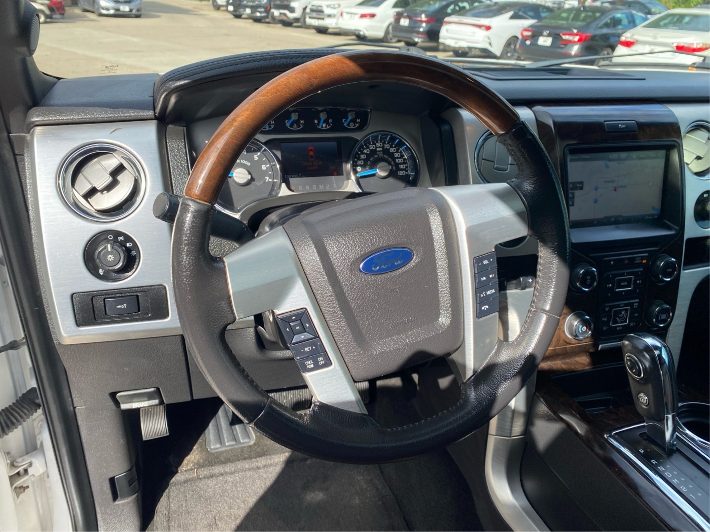 2014 WHITE FORD F150 SUPERCREW PLATINUM (1FTFW1EF7EF) with an 5.0L engine, Automatic transmission, located at 908 SE 14th Street, Des Moines, IA, 50317, (515) 281-0330, 41.580303, -93.597046- Photo#15