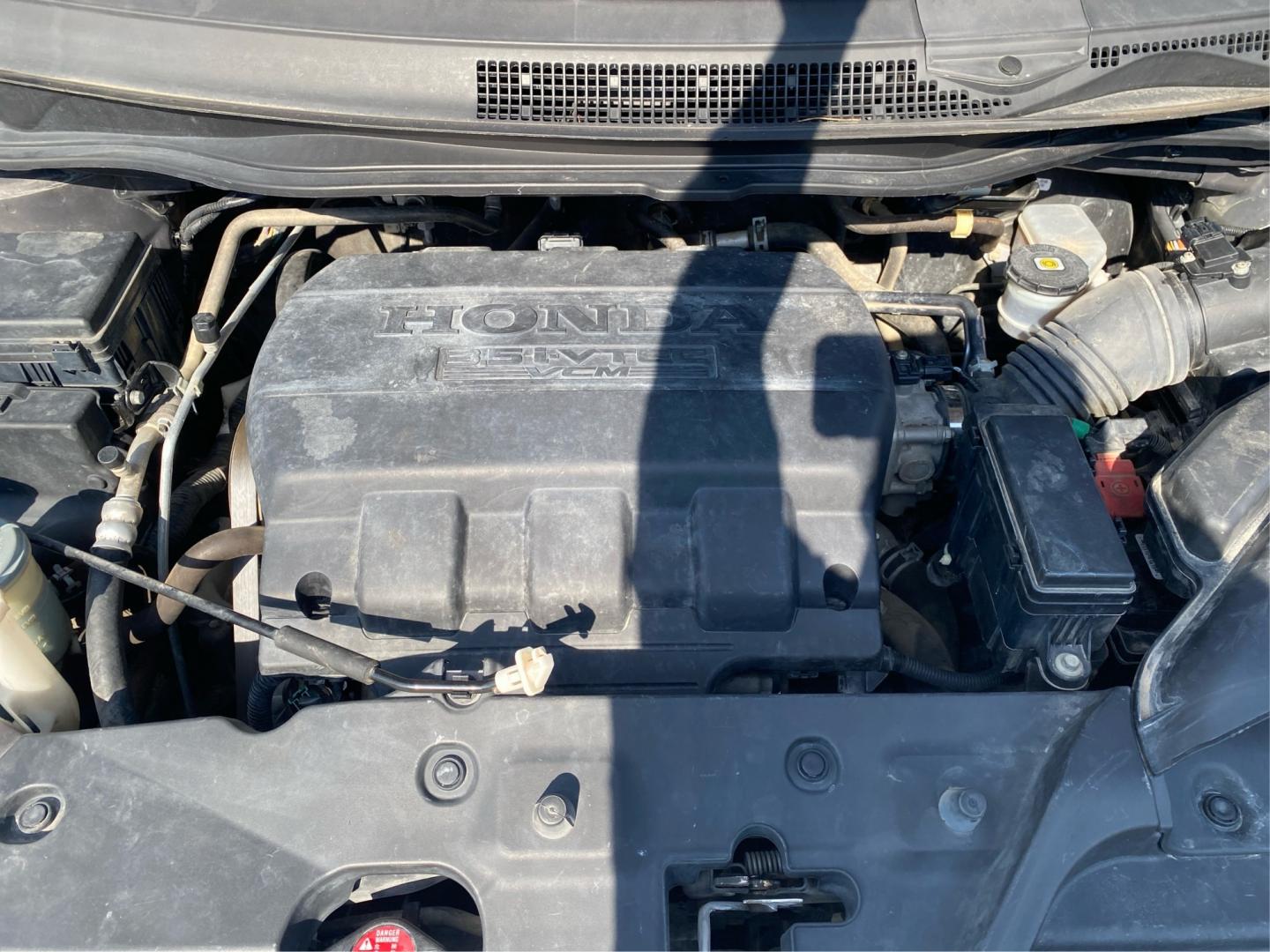 2012 GRAY HONDA ODYSSEY TOURING (5FNRL5H96CB) with an 3.5L engine, Automatic transmission, located at 908 SE 14th Street, Des Moines, IA, 50317, (515) 281-0330, 41.580303, -93.597046- Photo#10
